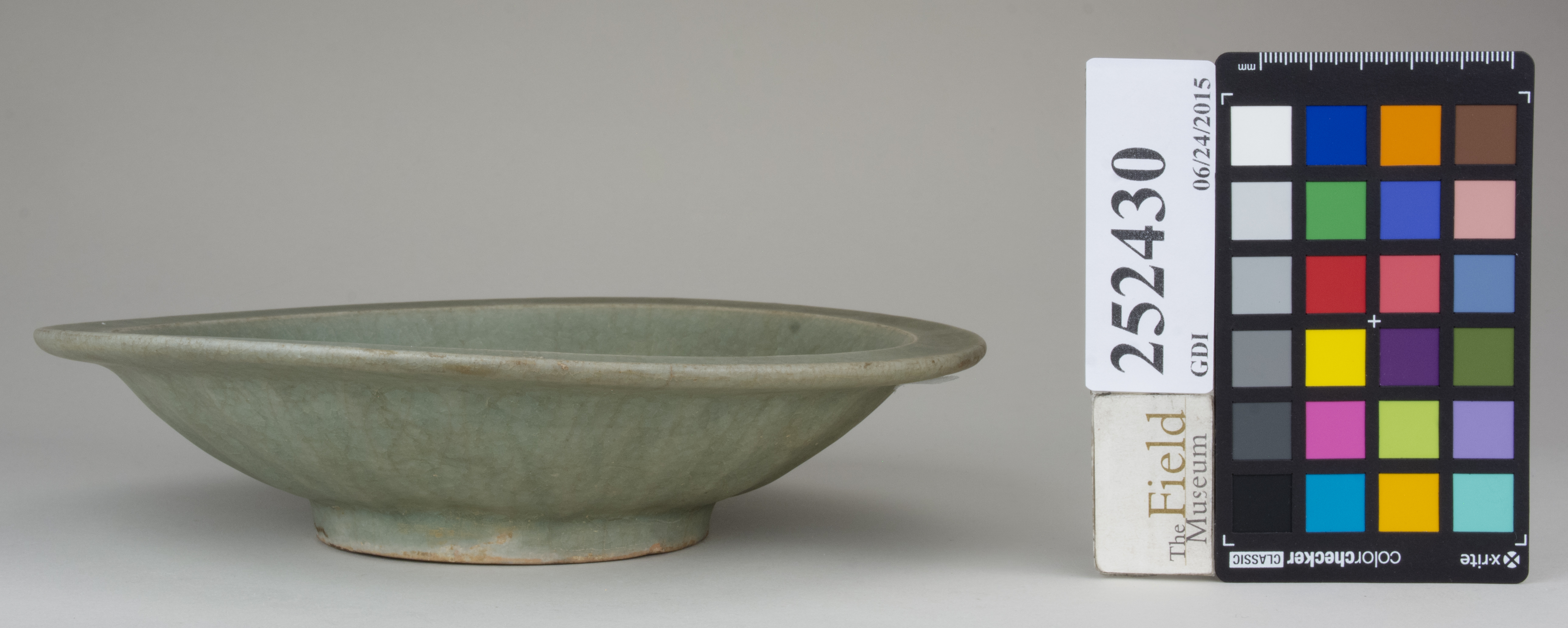 Left (c) Field Museum of Natural History - CC BY-NC 4.0