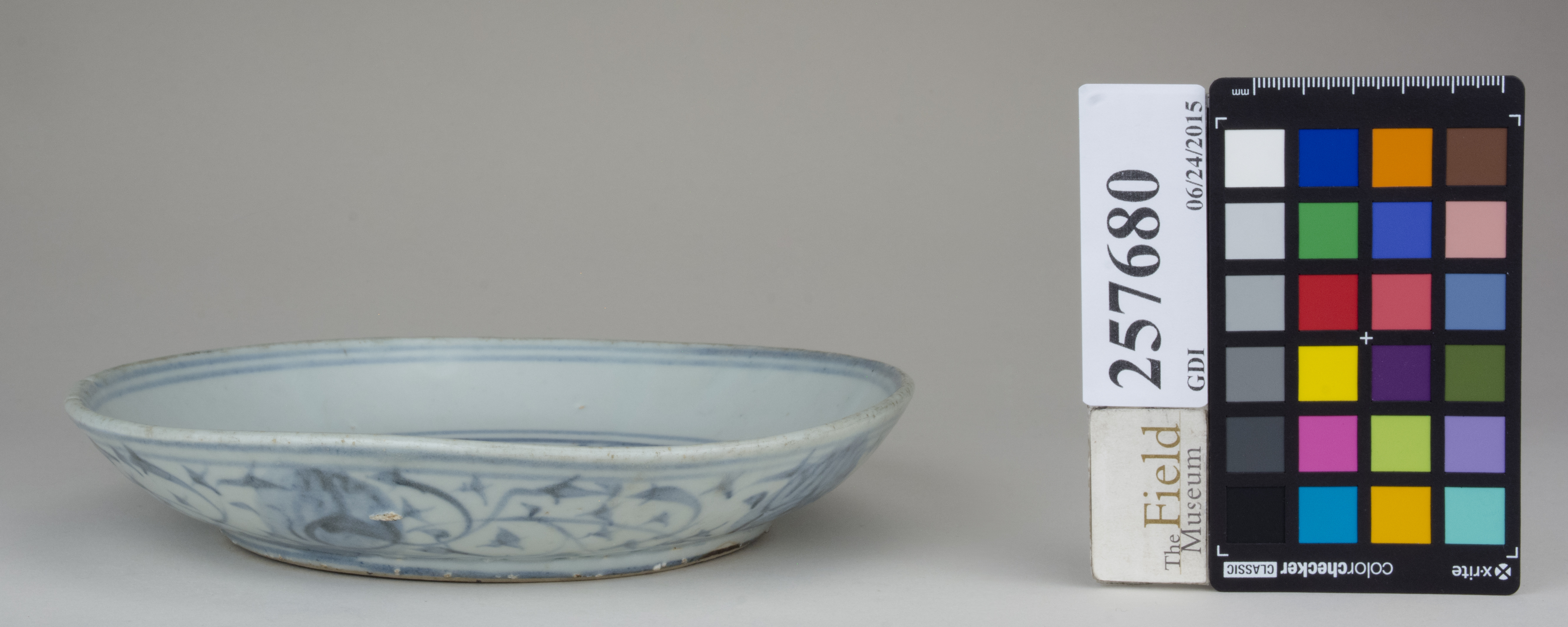 Left (c) Field Museum of Natural History - CC BY-NC 4.0