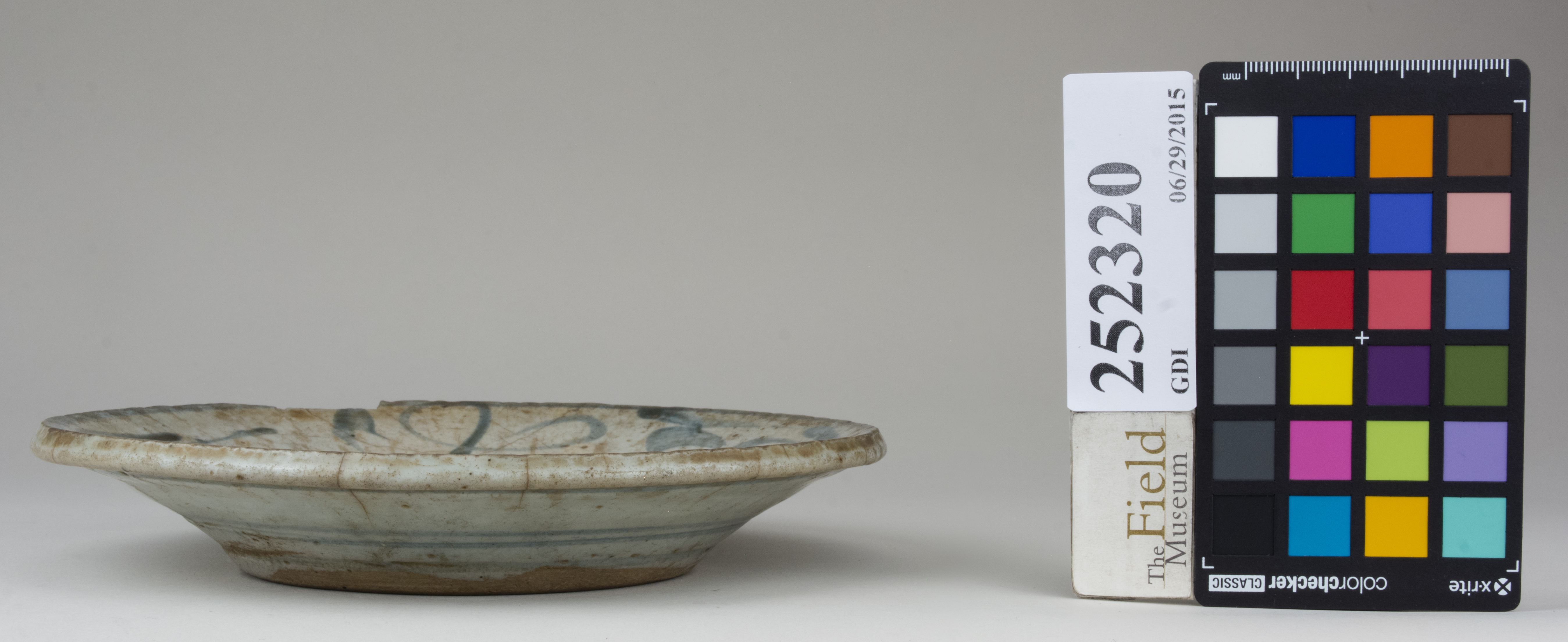 Left (c) Field Museum of Natural History - CC BY-NC 4.0