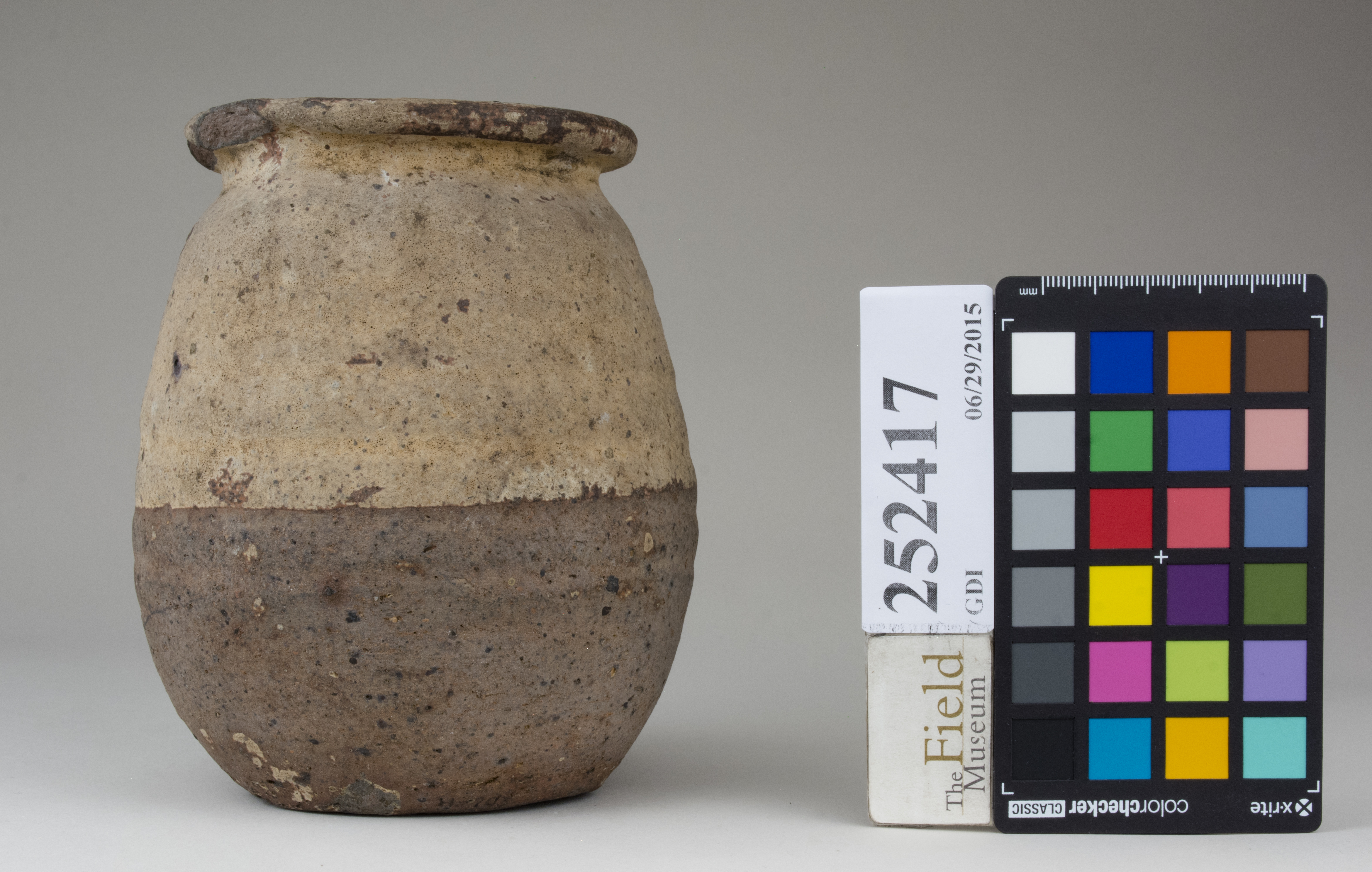 Left (c) Field Museum of Natural History - CC BY-NC 4.0