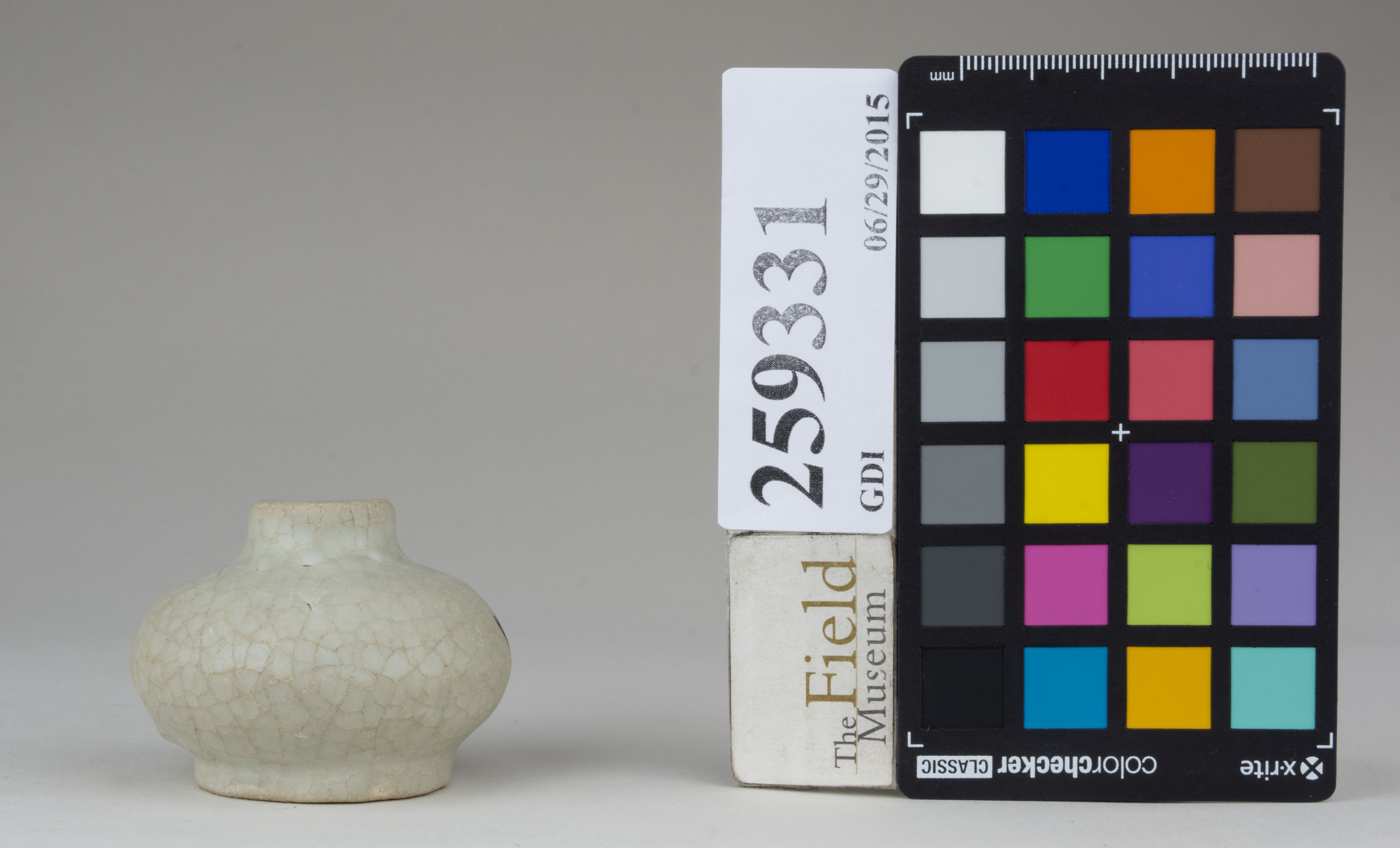 Left (c) Field Museum of Natural History - CC BY-NC 4.0