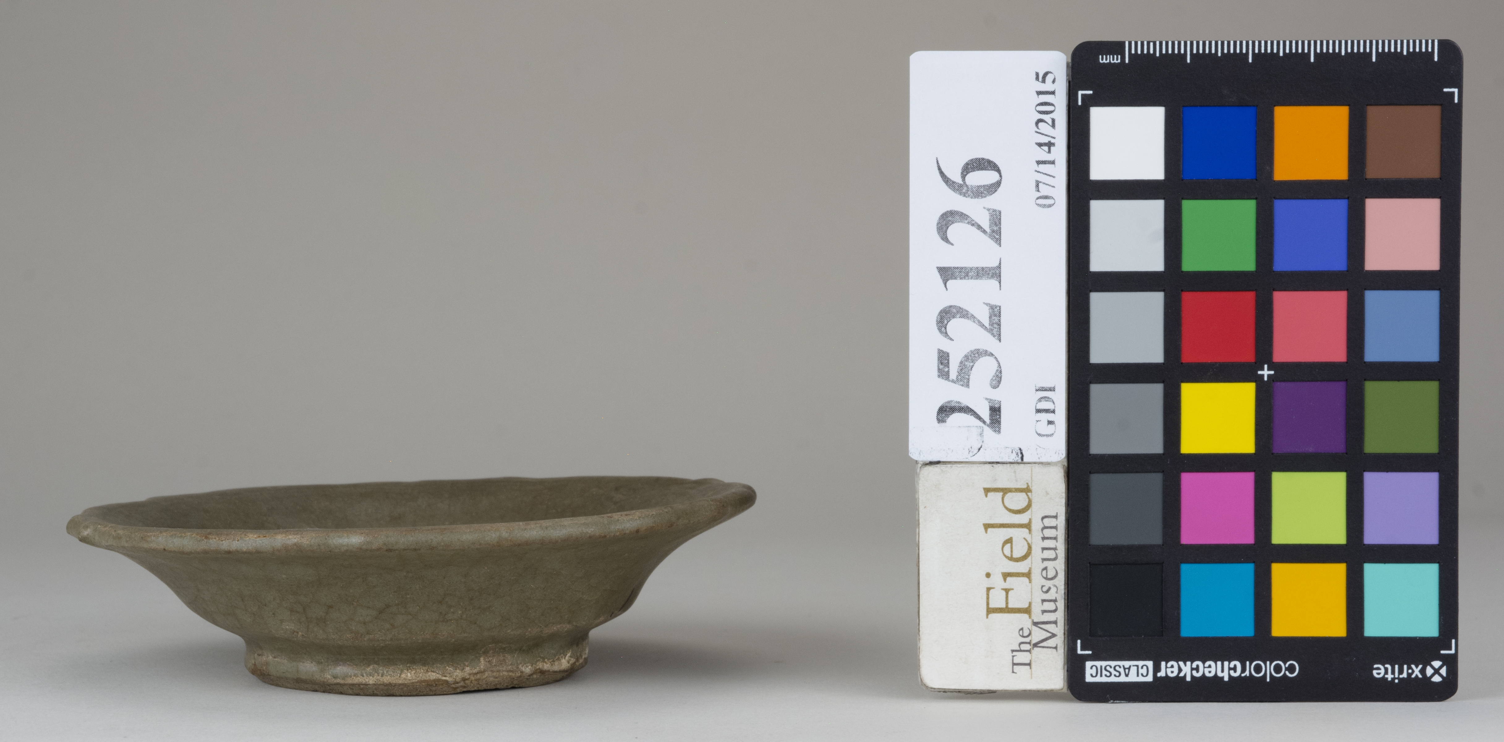 Left (c) Field Museum of Natural History - CC BY-NC 4.0