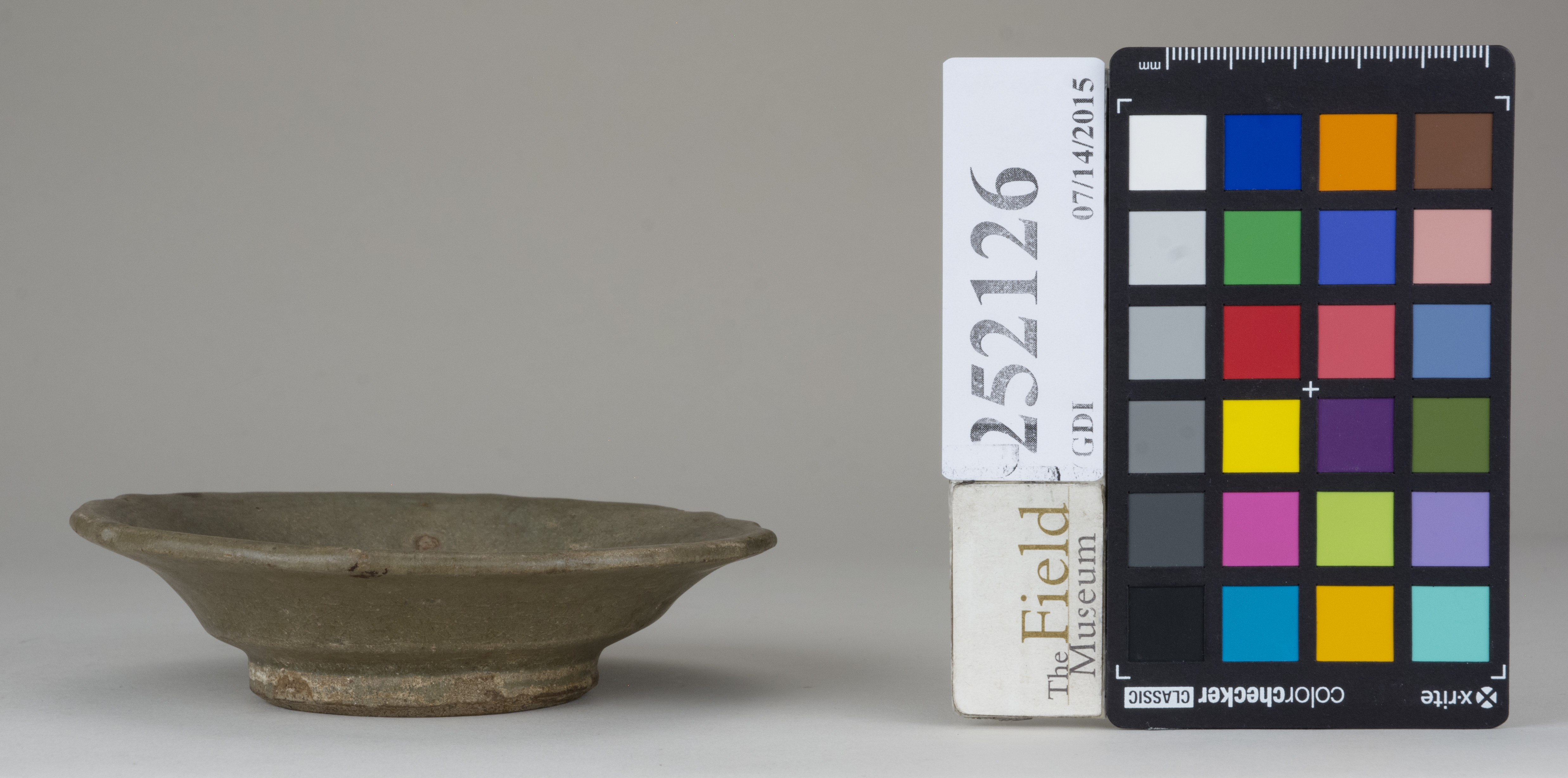 Right (c) Field Museum of Natural History - CC BY-NC 4.0