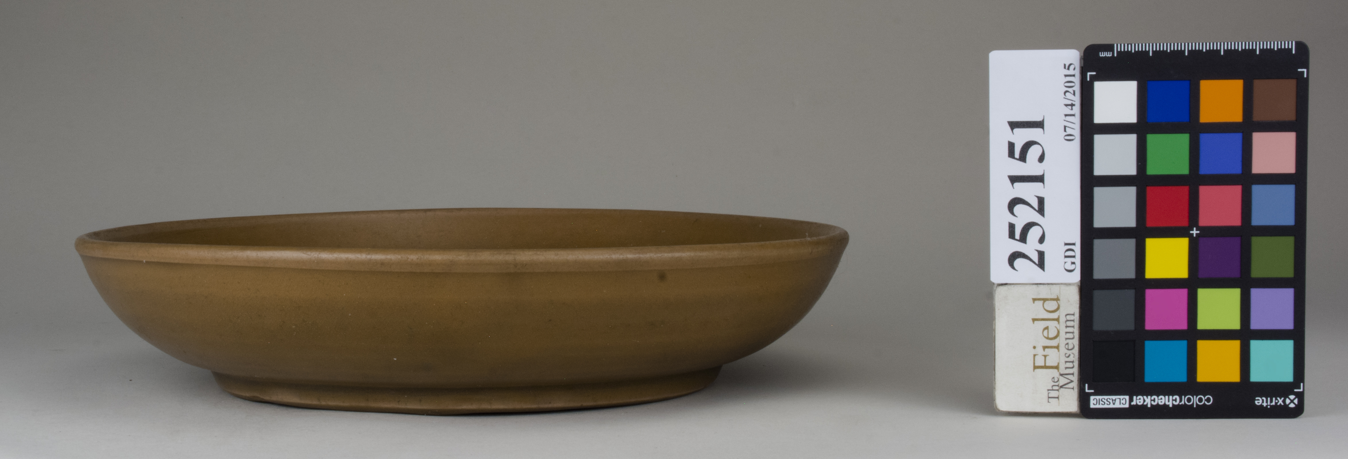 Right (c) Field Museum of Natural History - CC BY-NC 4.0