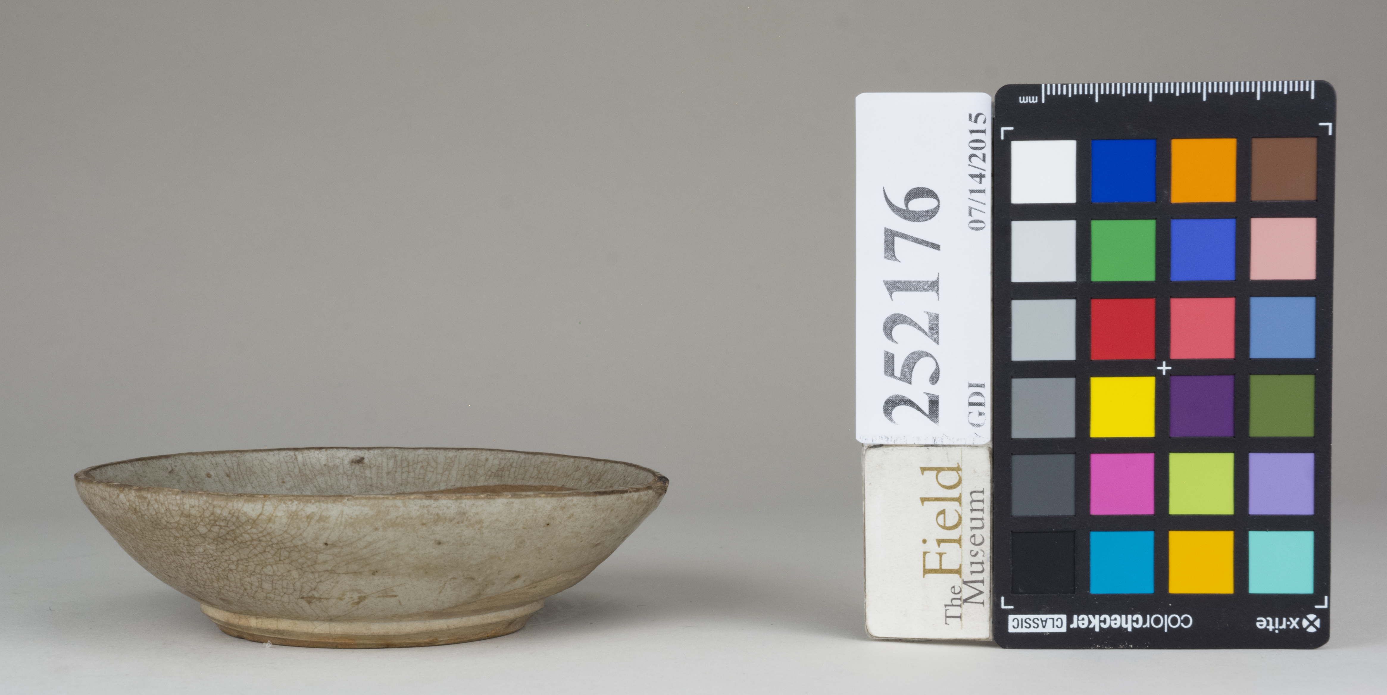 Right (c) Field Museum of Natural History - CC BY-NC 4.0