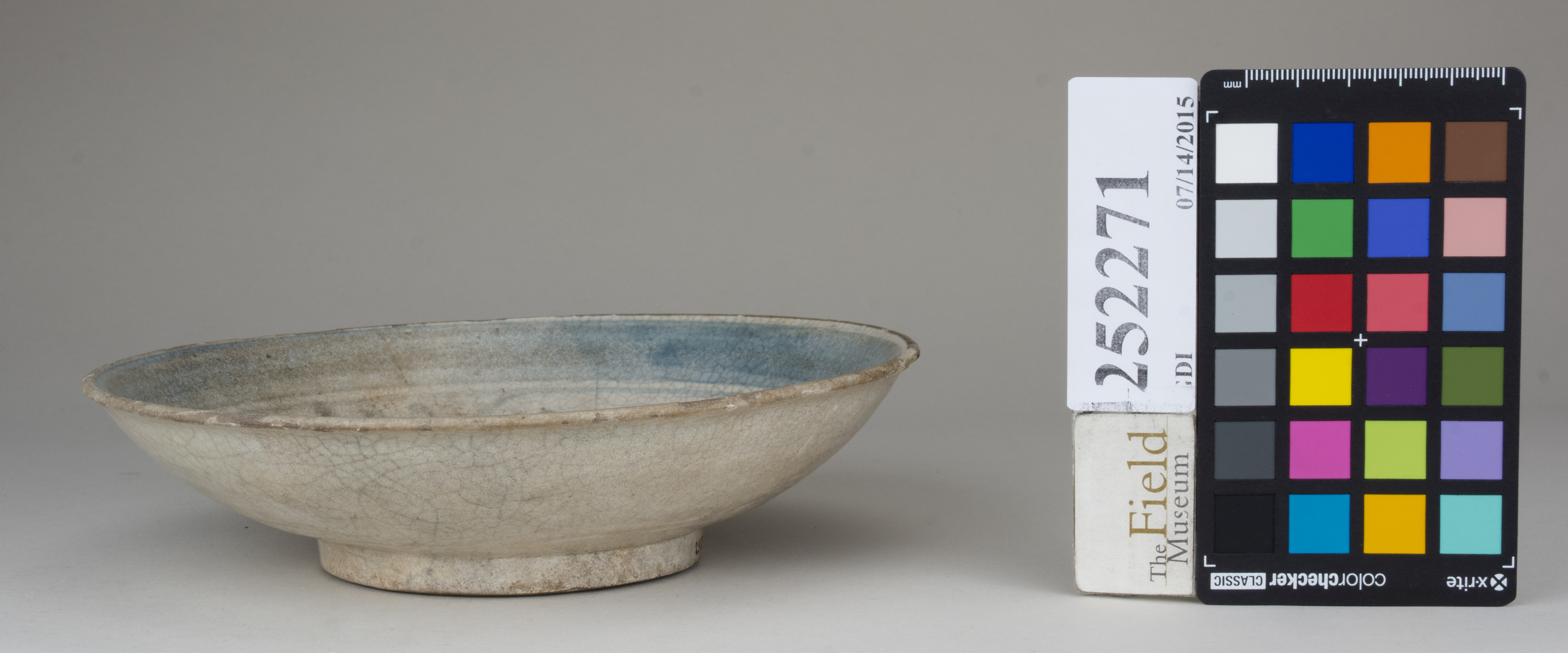 Right (c) Field Museum of Natural History - CC BY-NC 4.0