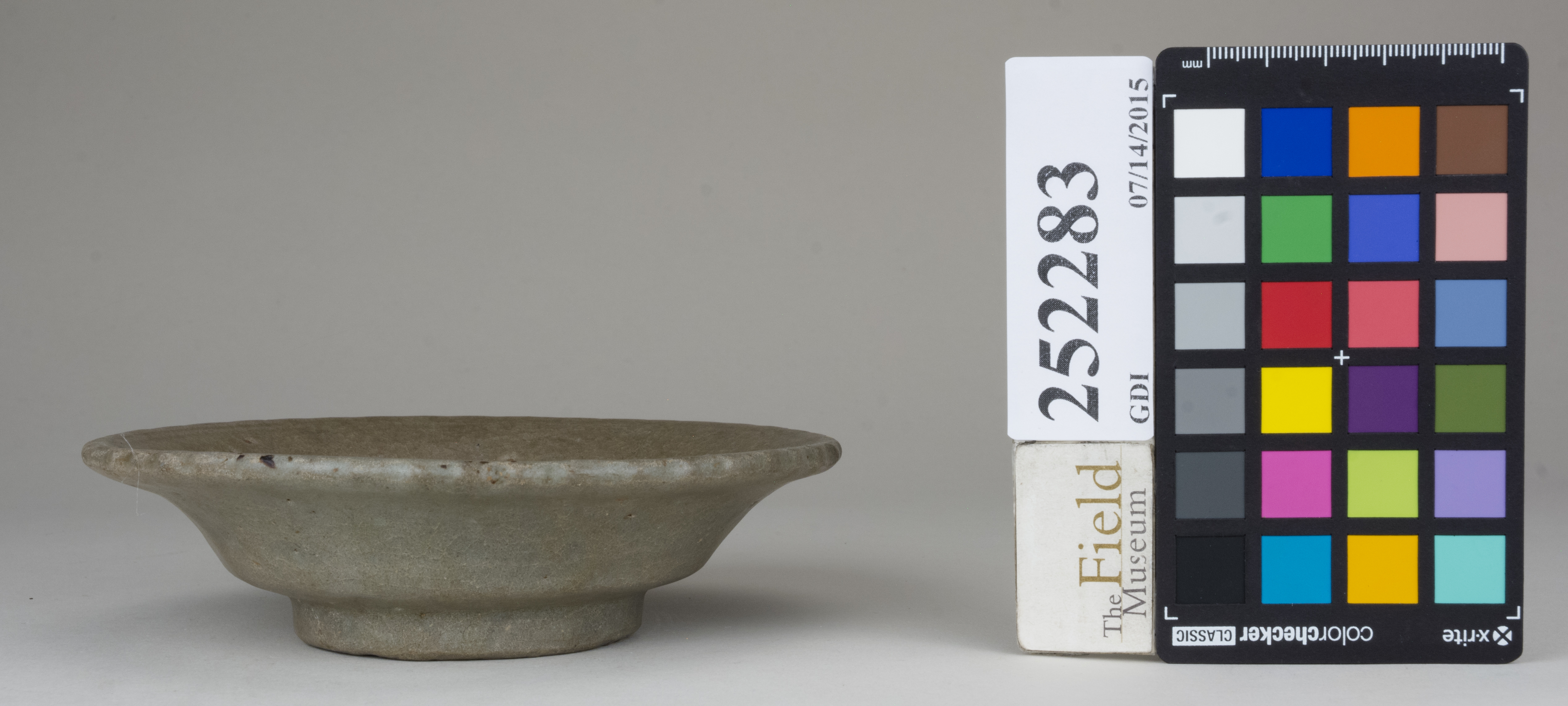 Left (c) Field Museum of Natural History - CC BY-NC 4.0