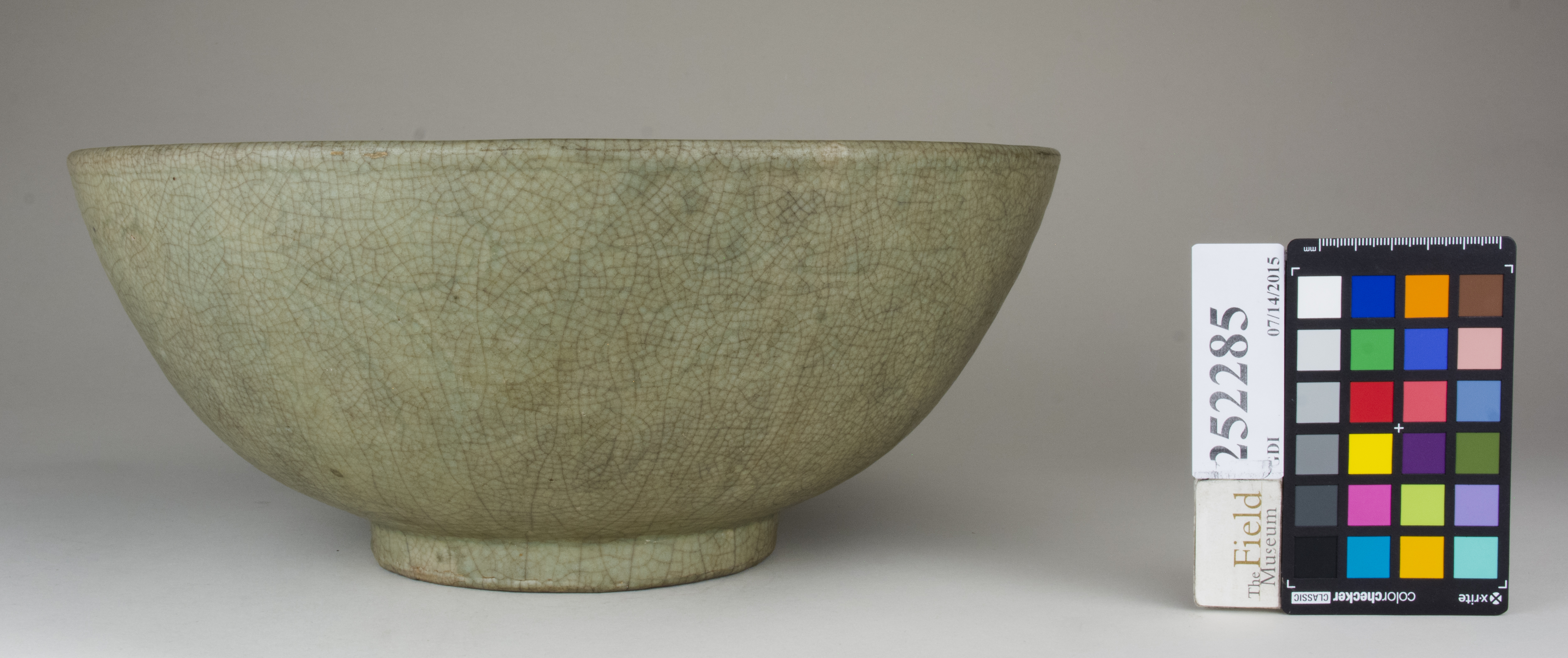 Left (c) Field Museum of Natural History - CC BY-NC 4.0