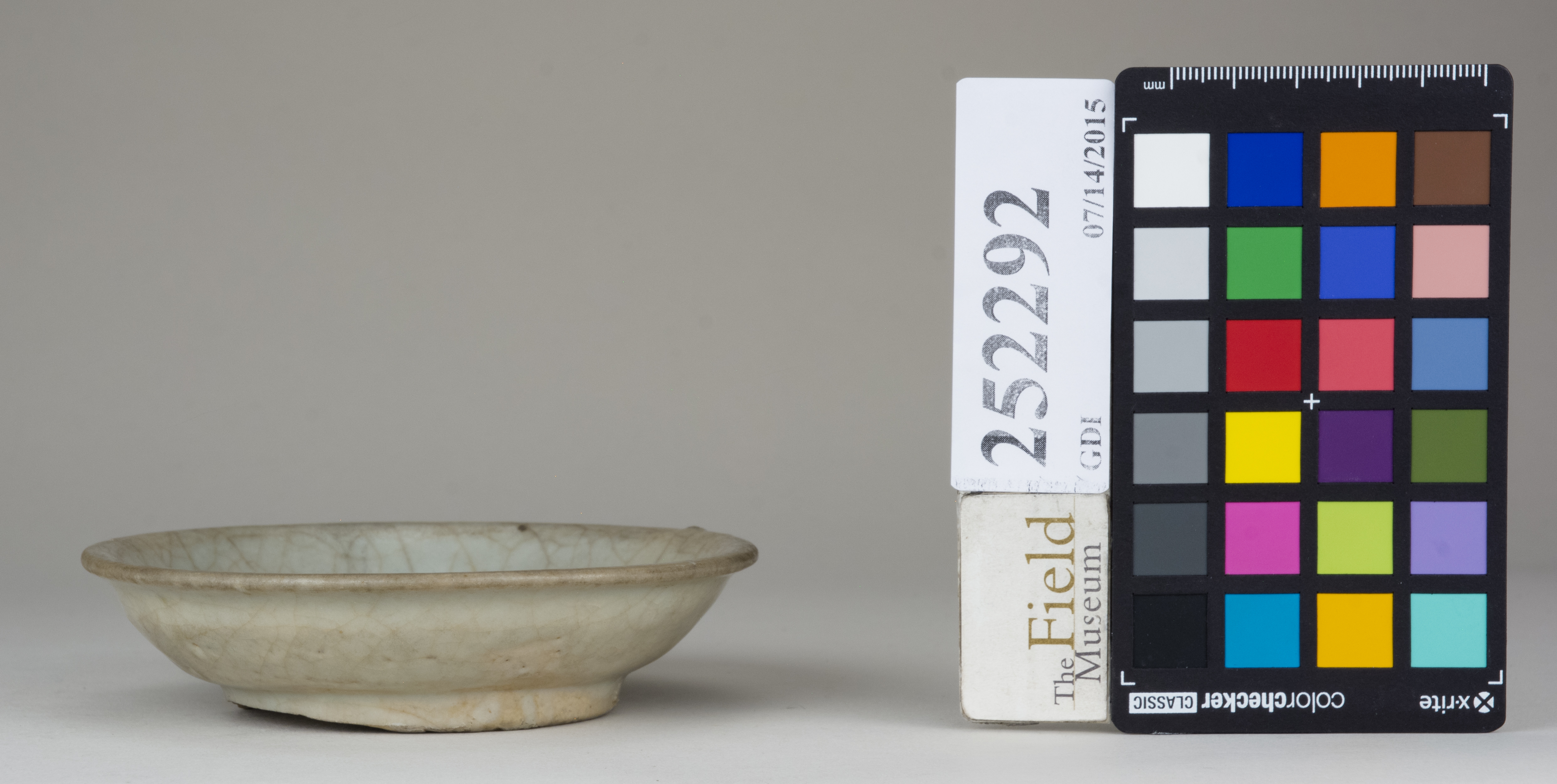 Left (c) Field Museum of Natural History - CC BY-NC 4.0