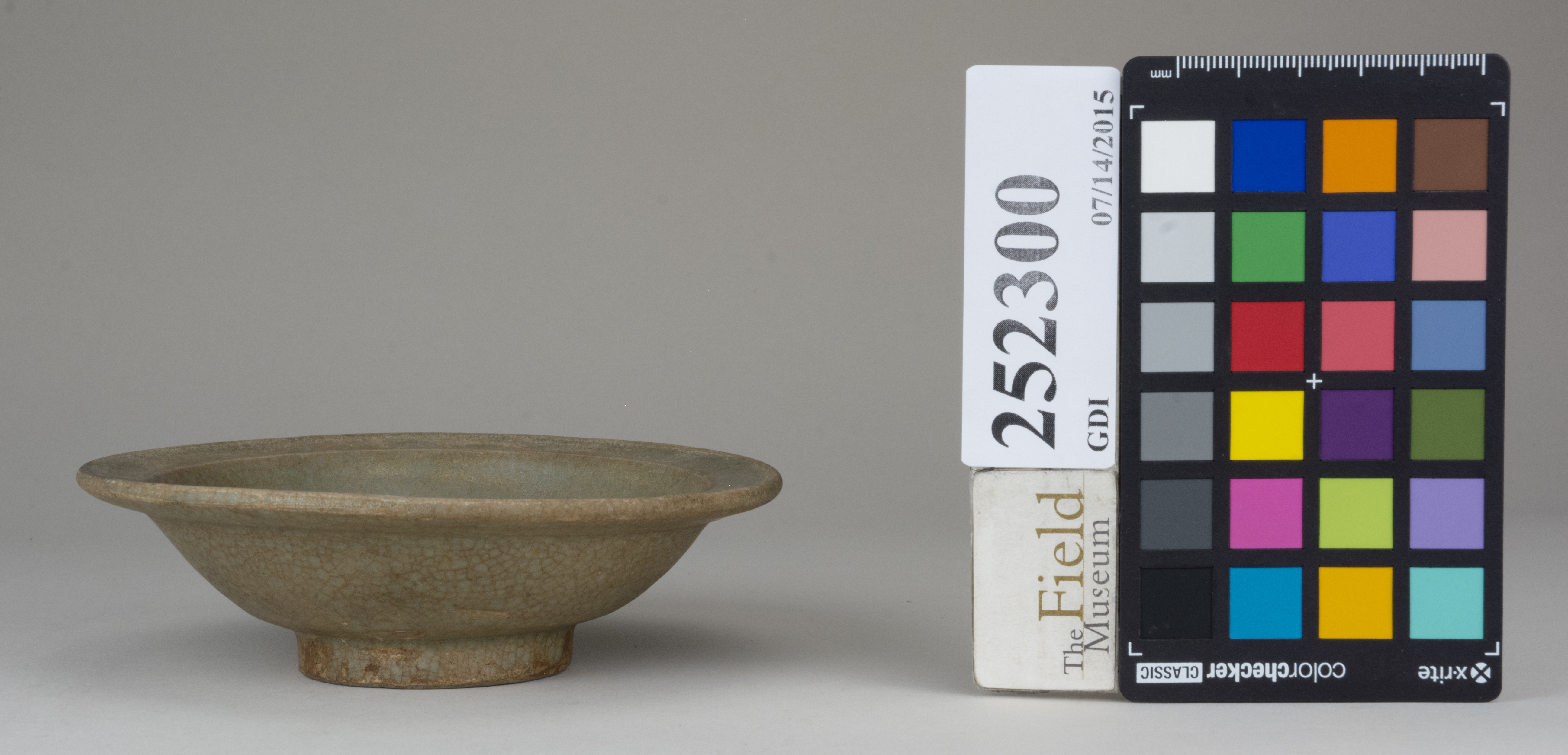 Left (c) Field Museum of Natural History - CC BY-NC 4.0