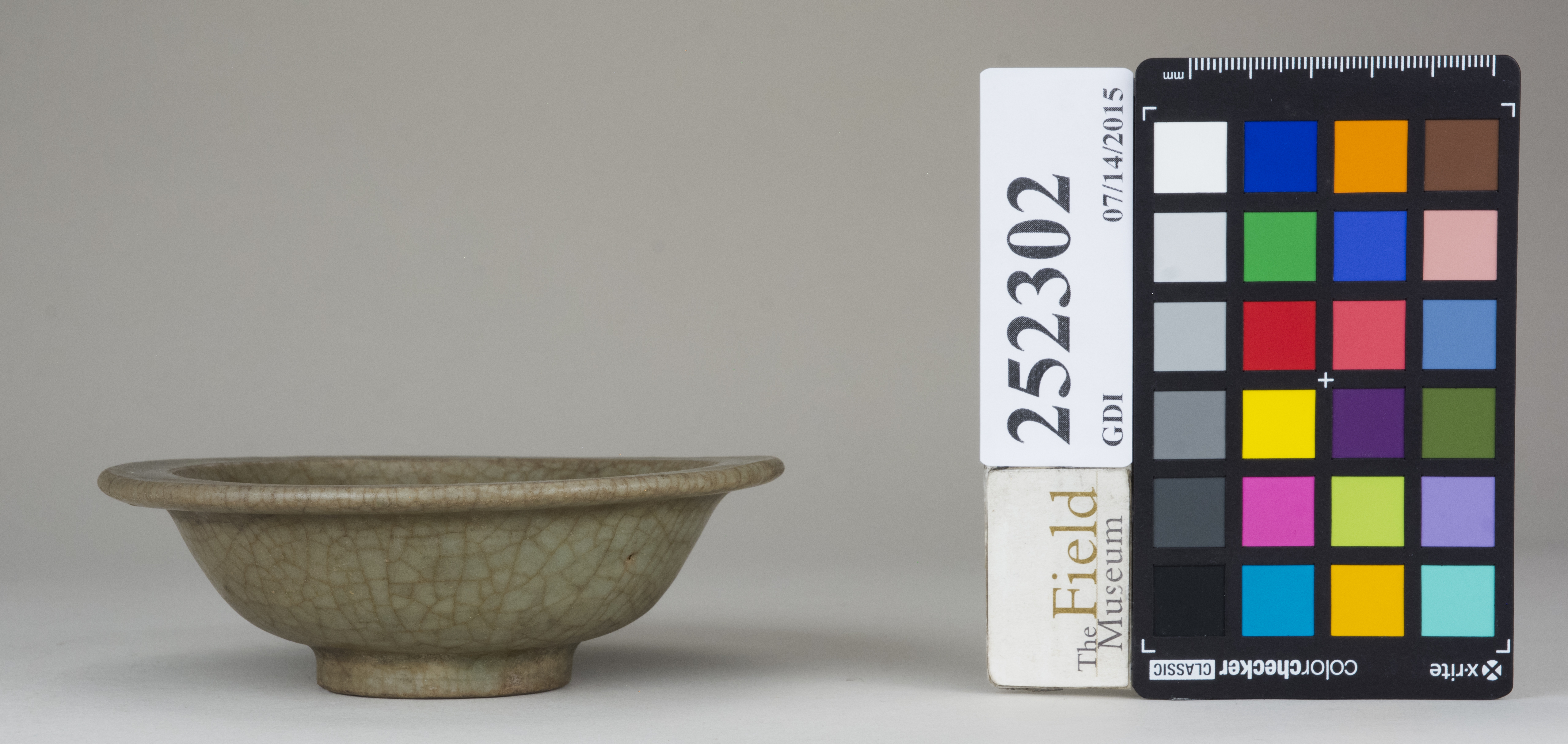 Left (c) Field Museum of Natural History - CC BY-NC 4.0