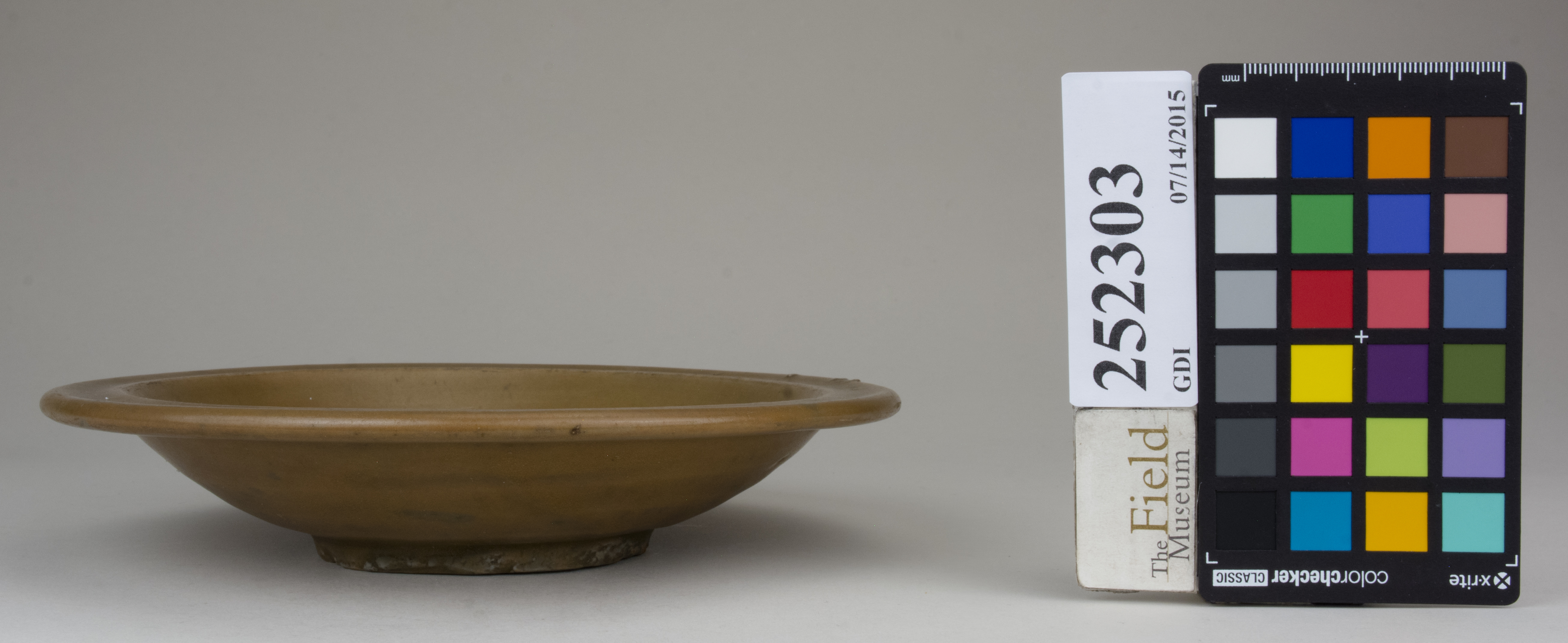 Left (c) Field Museum of Natural History - CC BY-NC 4.0