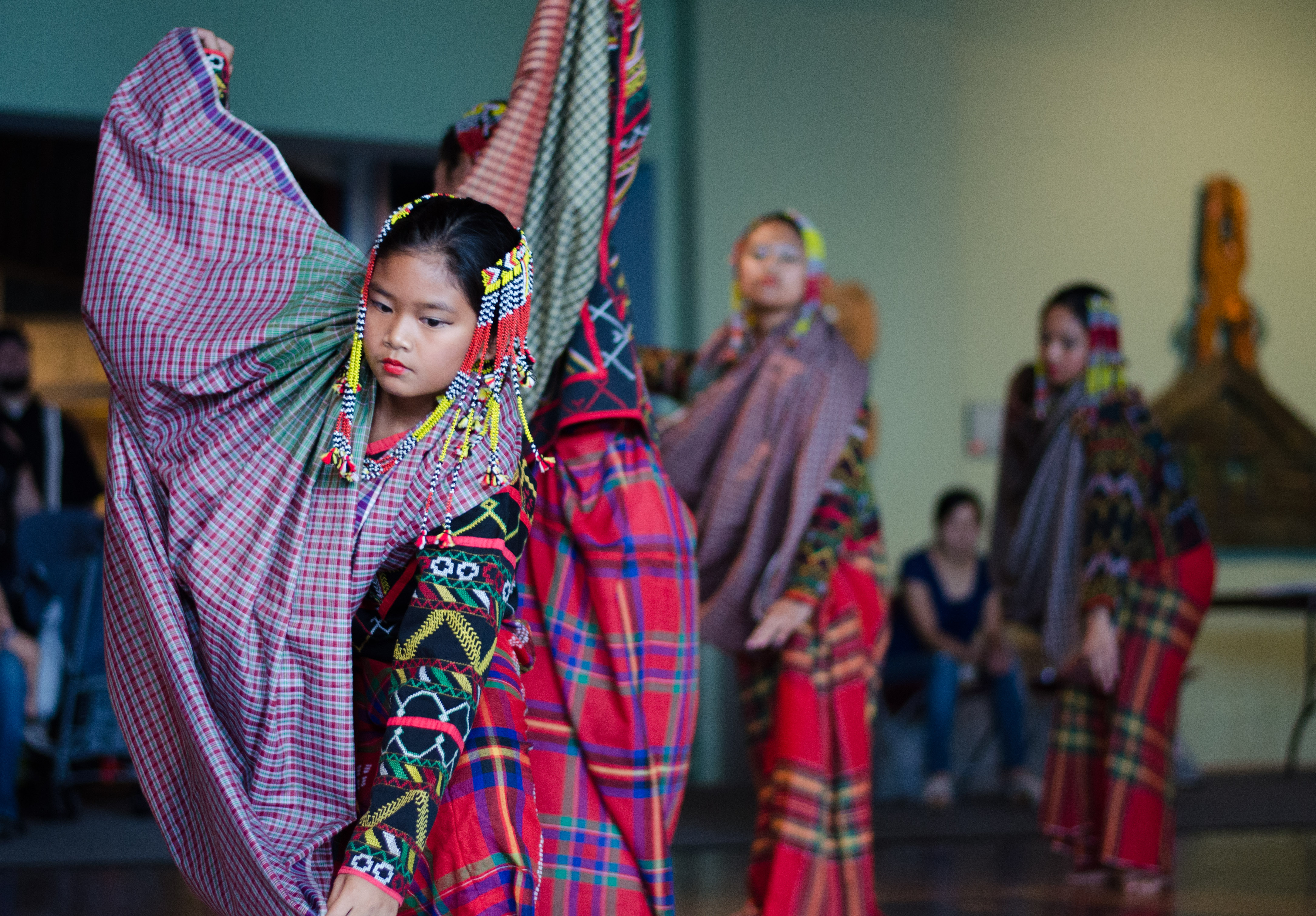 Image depicting the Young Filipino Americans of Pittsburgh (YFAP) dance troupe performing a traditional dance from Mindanao during the Digital Co-Curation Team's Kwentuhan 4 event. Selected for use on the homepage of the Philippine Heritage Collections interactive webportal. (c) Field Museum of Natural History - CC BY-NC 4.0