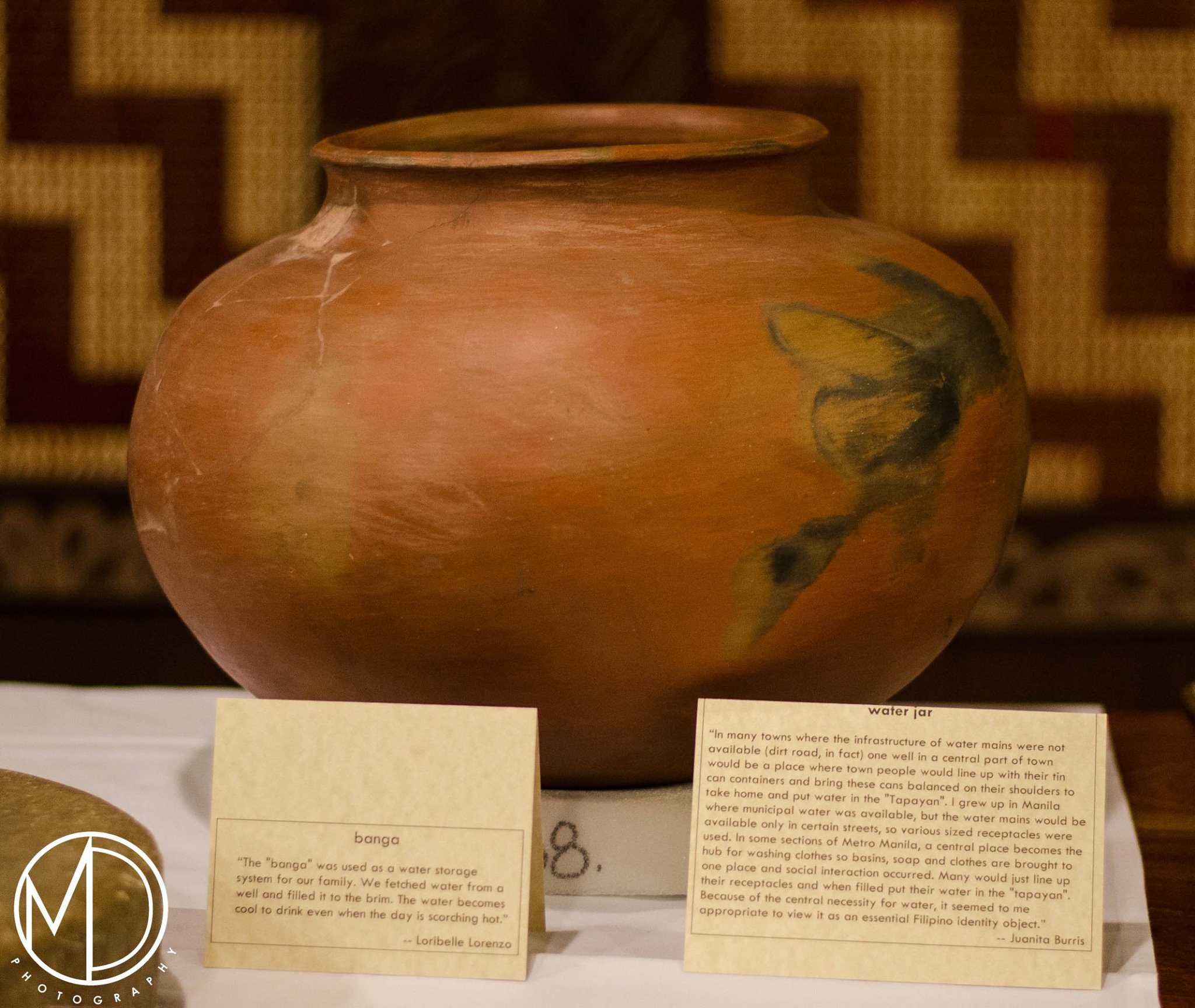 Close up image of a water jar on the artifact display tables. (c) Field Museum of Natural History - CC BY-NC 4.0