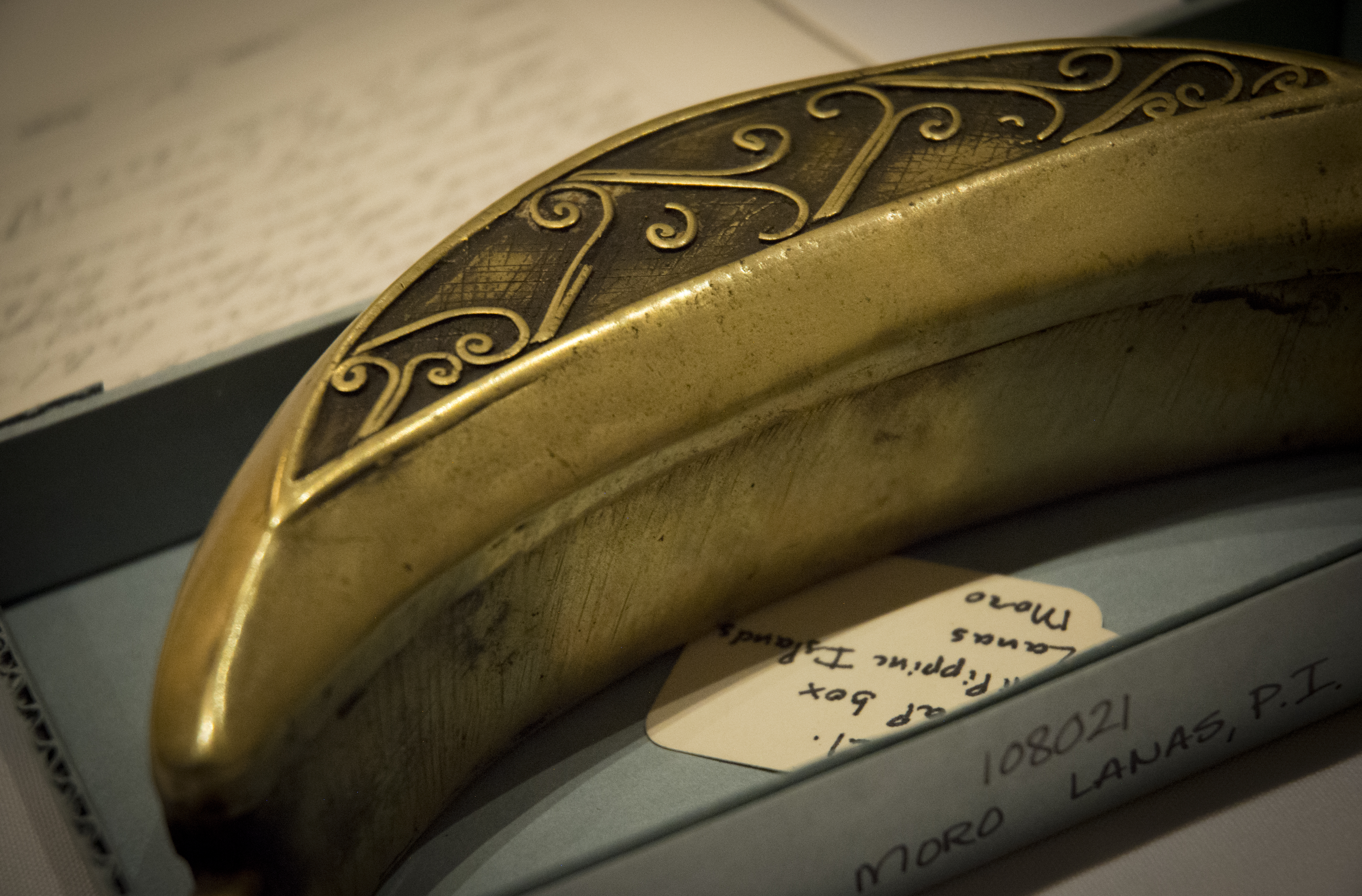 Close up of betel nut box on artifact display table. (c) Field Museum of Natural History - CC BY-NC 4.0