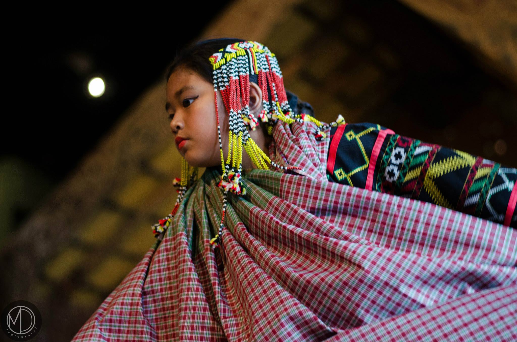 Young girl performing during FAAP's dance set. (c) Field Museum of Natural History - CC BY-NC 4.0