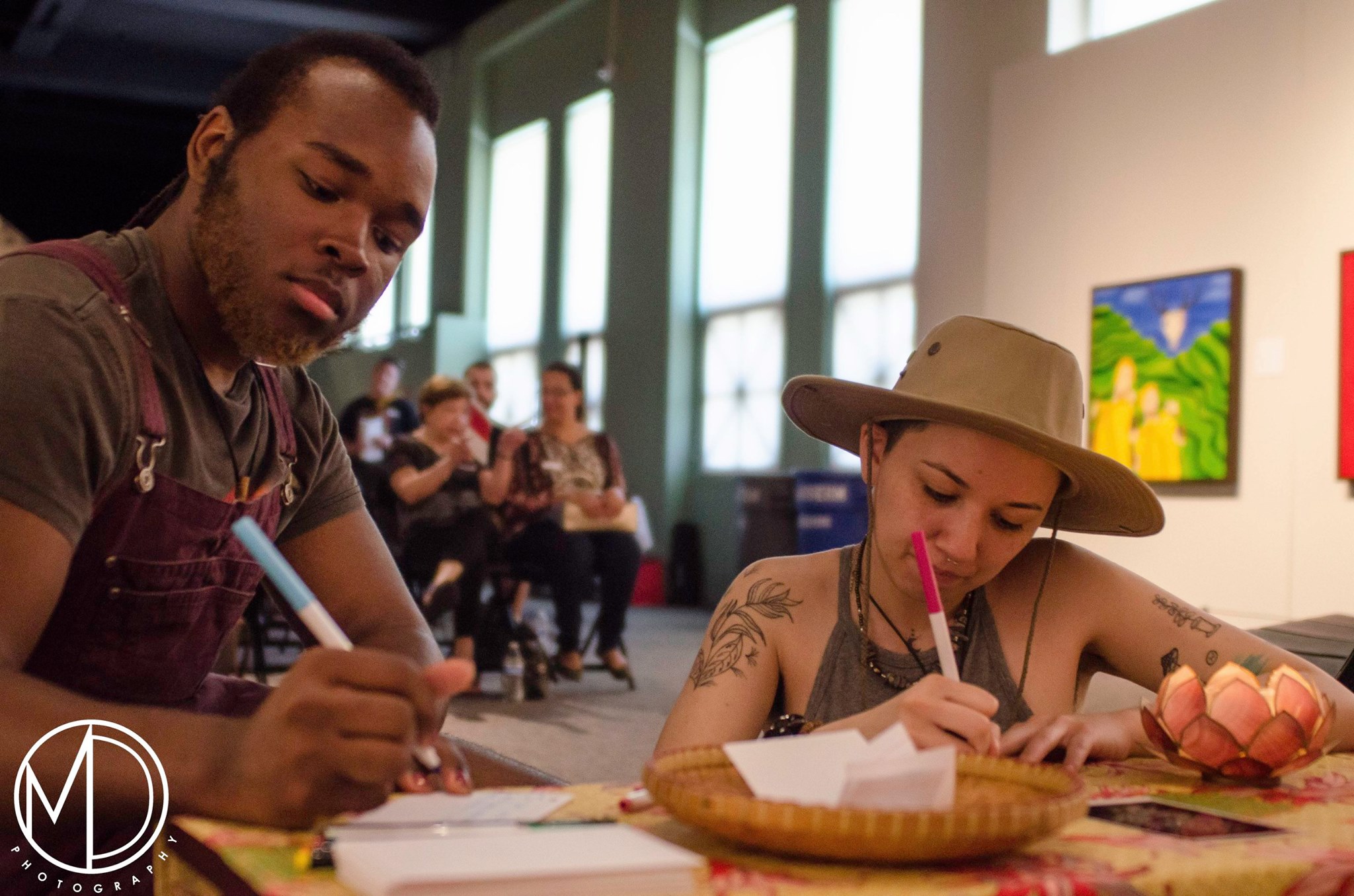 Guests making offerings to those impacted by recent tragic events in Orlando, Florida. (c) Field Museum of Natural History - CC BY-NC 4.0