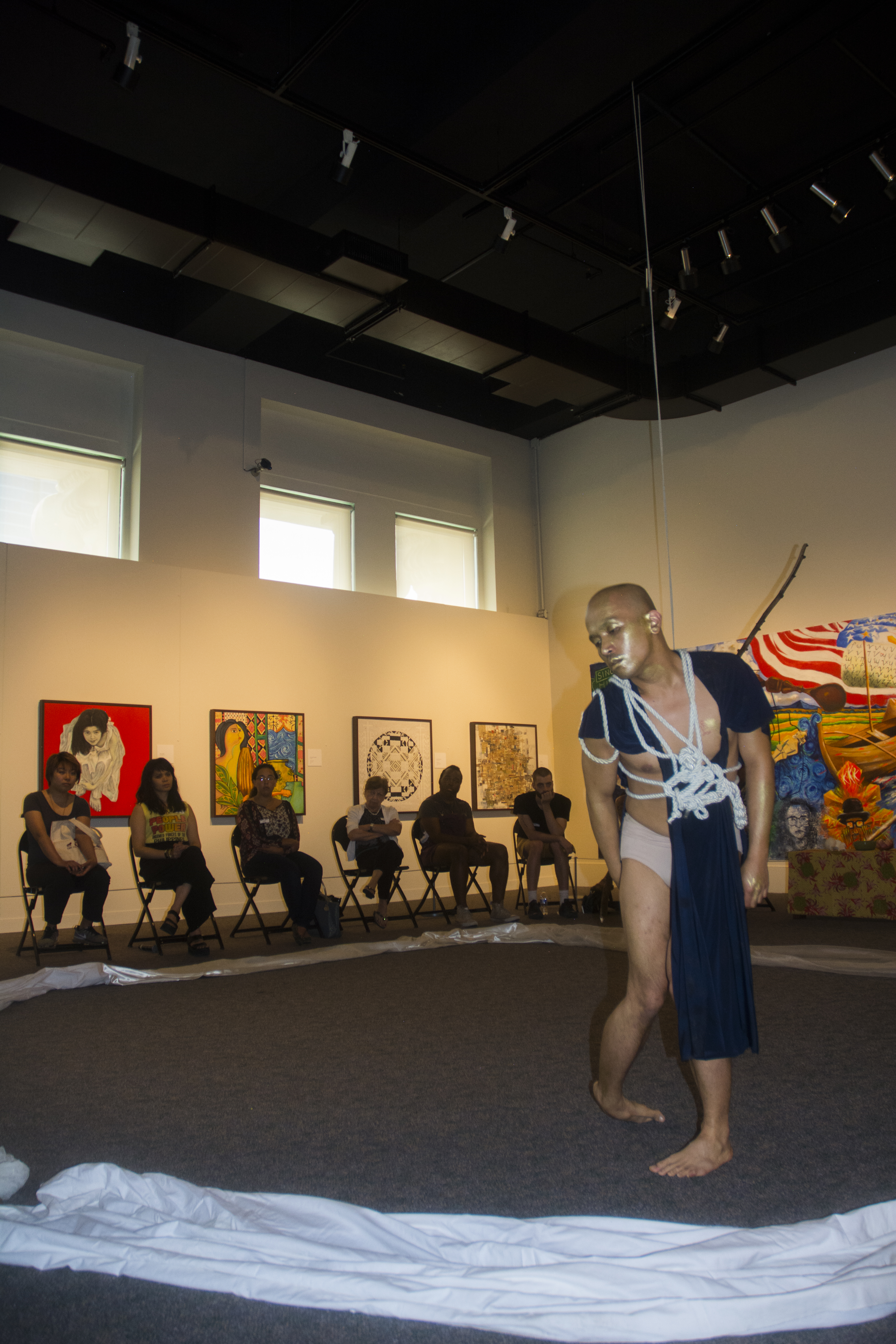 Local Filipino American artist and panelist participant, Kiam Marcello Junio, performs a piece from his repetoire. (c) Field Museum of Natural History - CC BY-NC 4.0