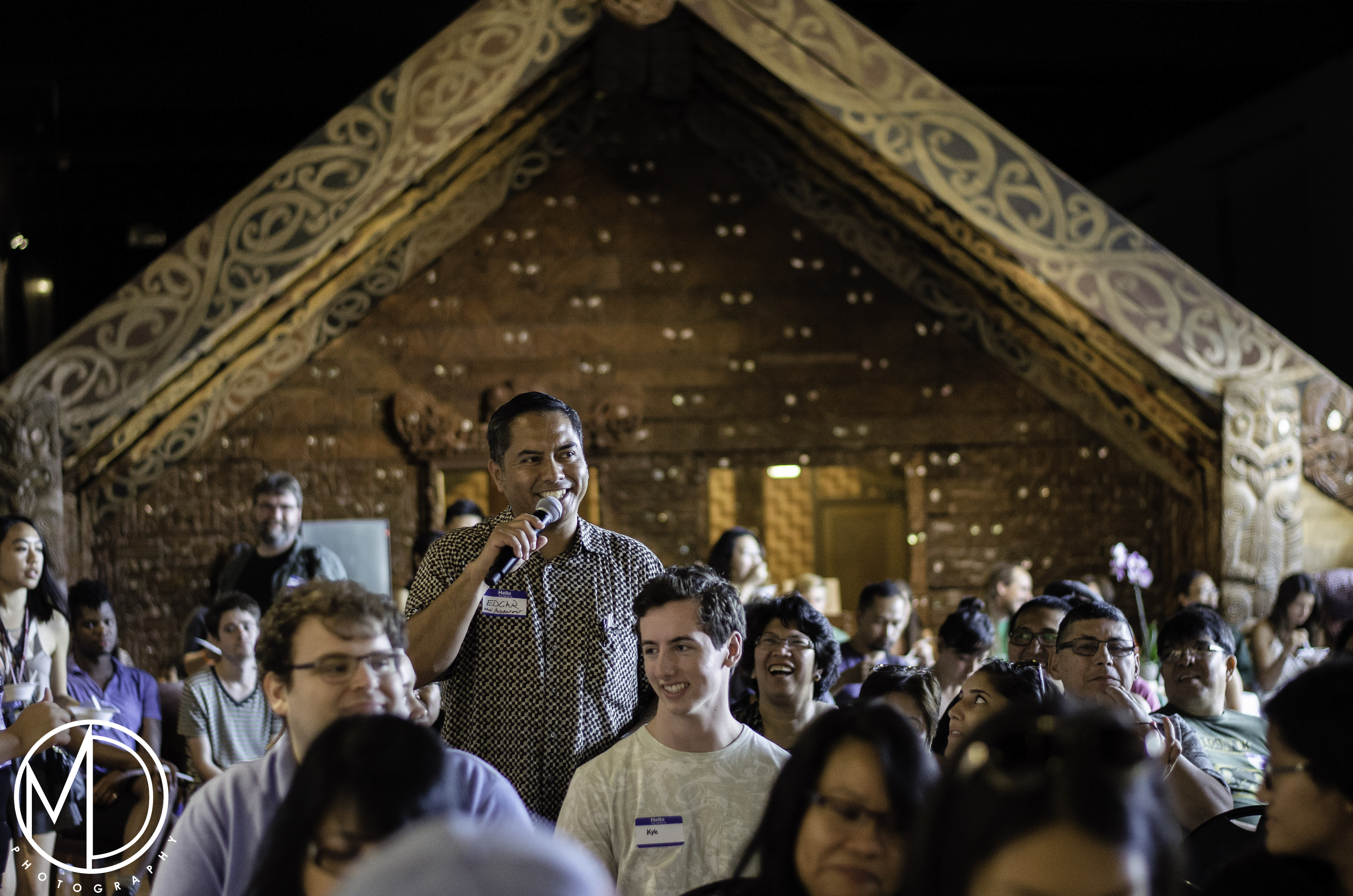 Edgar Jimenez asking a question to our presentors from Filipino Kitchen at the Pamanang Pinoy: Rice event. (c) Field Museum of Natural History - CC BY-NC 4.0