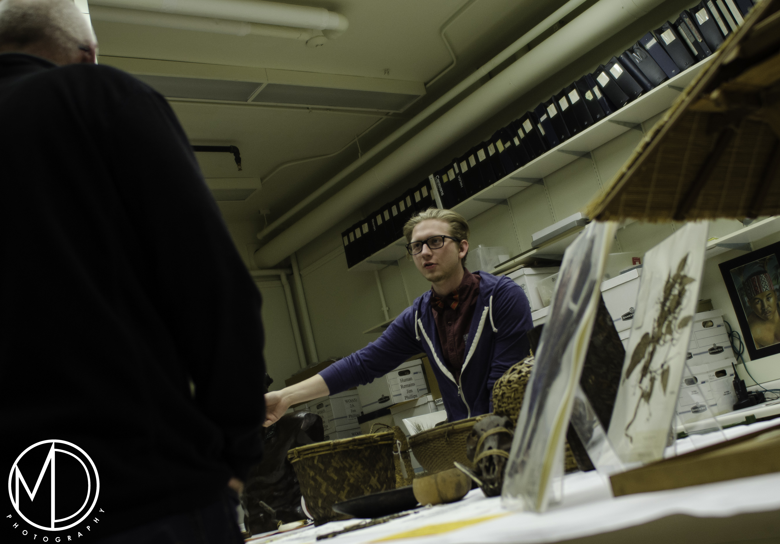 Joseph Furbeck presenting upon the Philippines Collection for visitors. (c) Field Museum of Natural History - CC BY-NC 4.0
