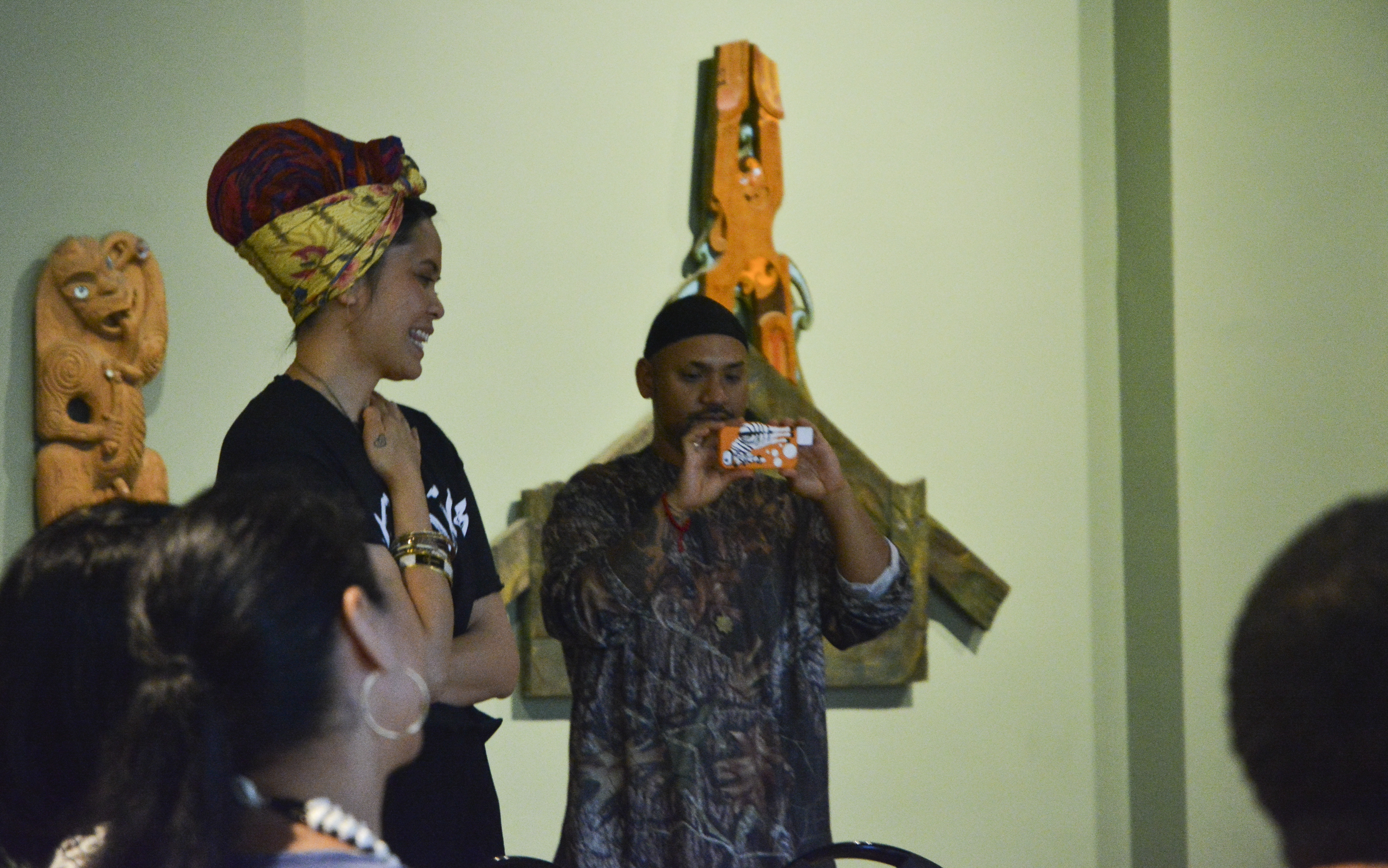 Trisha Martin being recognized for Pamanang Pinoy series. (c) Field Museum of Natural History - CC BY-NC 4.0