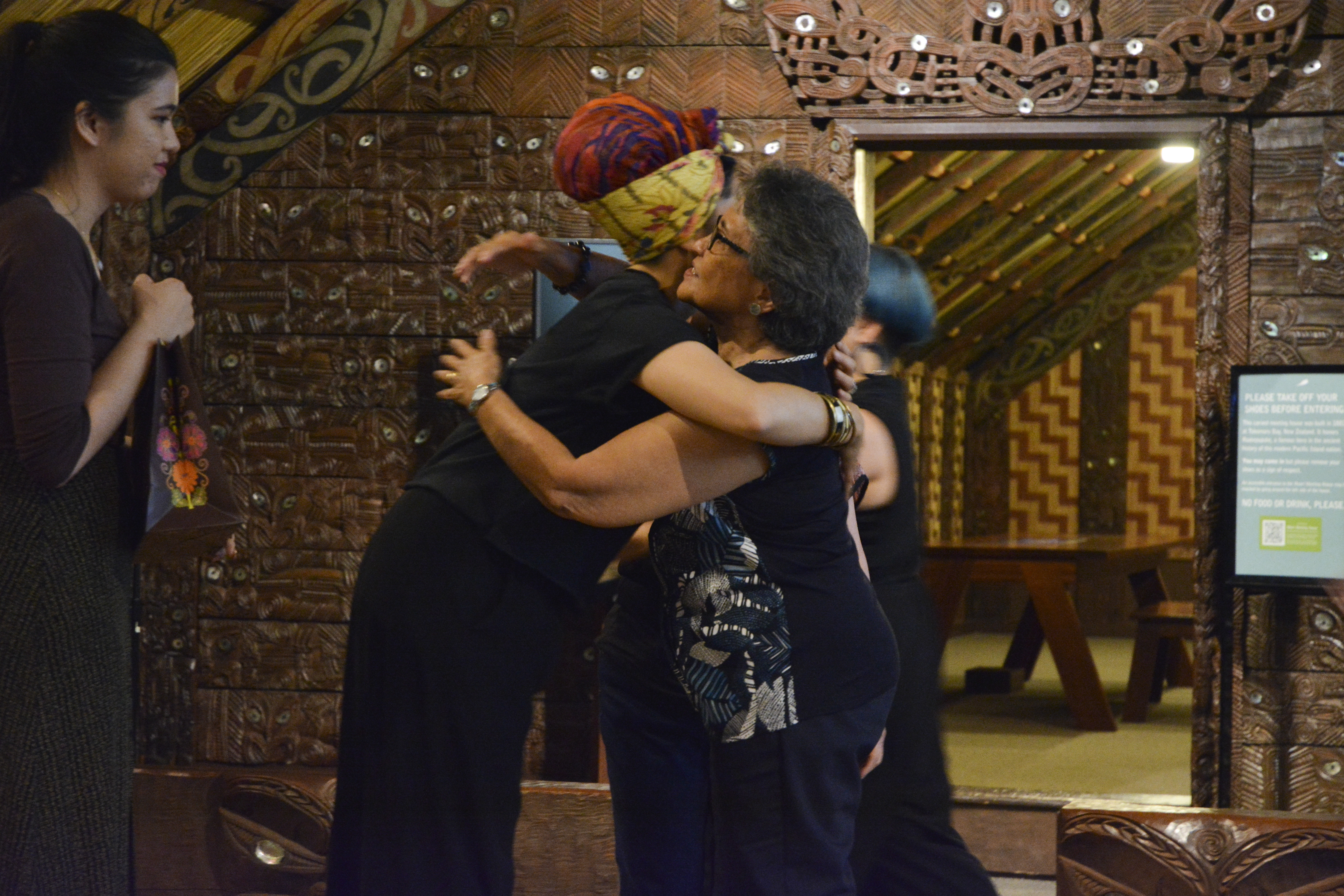 Trisha Martin and Juanita Salvador-Burris (c) Field Museum of Natural History - CC BY-NC 4.0