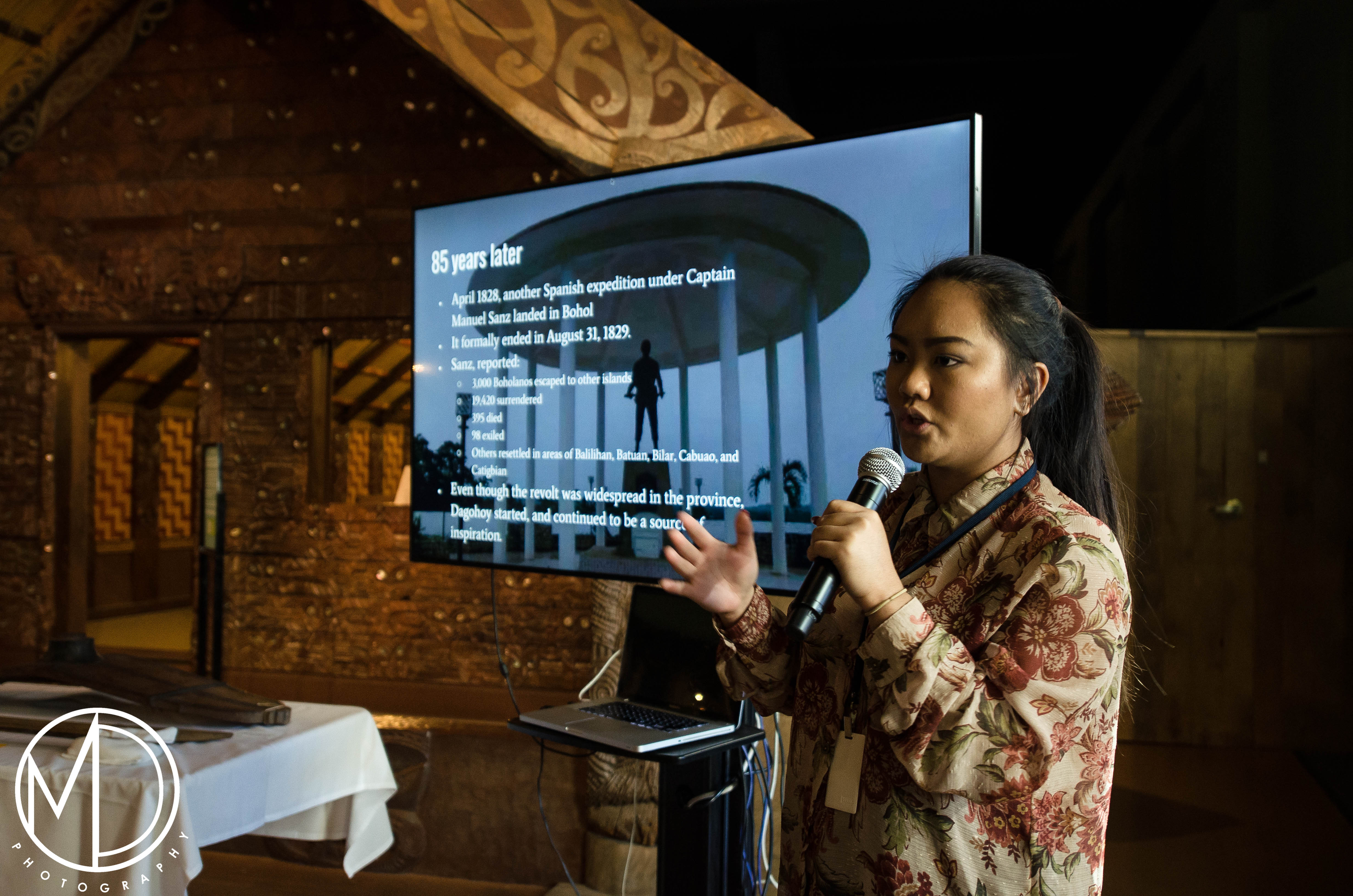 Alpha Sadcopen during her presentation on the Dagohoy Rebellion (c) Field Museum of Natural History - CC BY-NC 4.0
