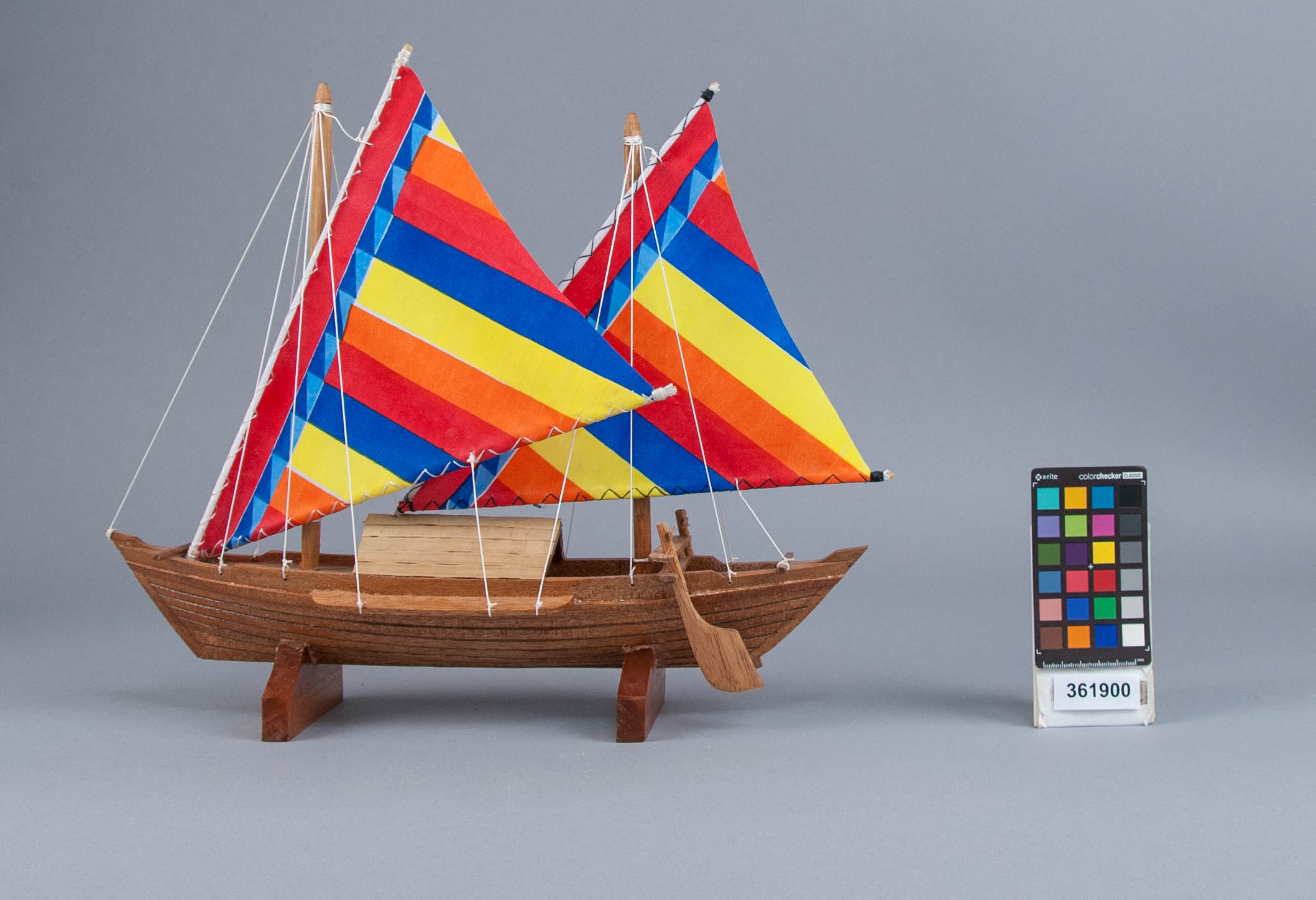 reference image, proper right side view (c) Field Museum of Natural History - CC BY-NC 4.0