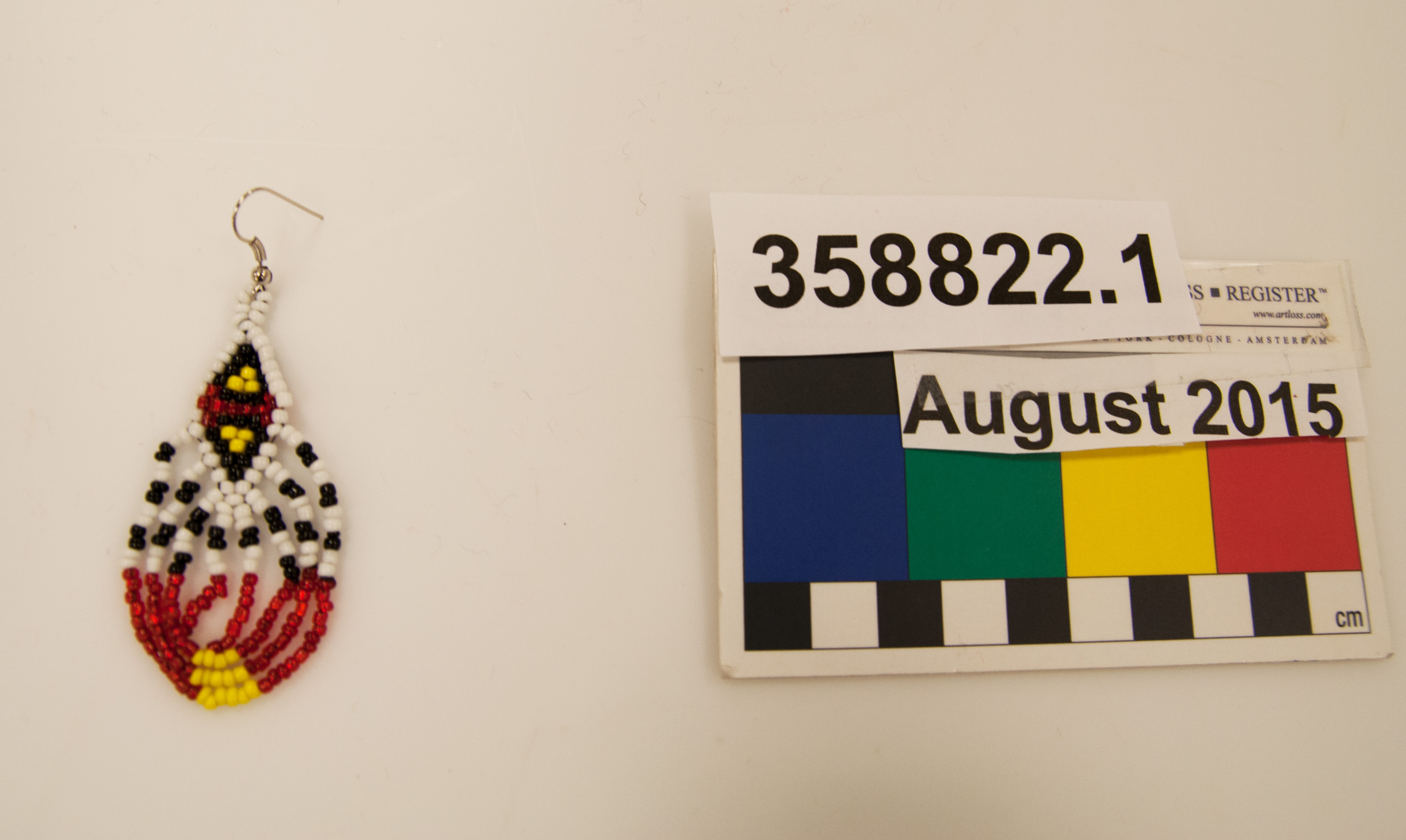 Incoming photograph, front view  