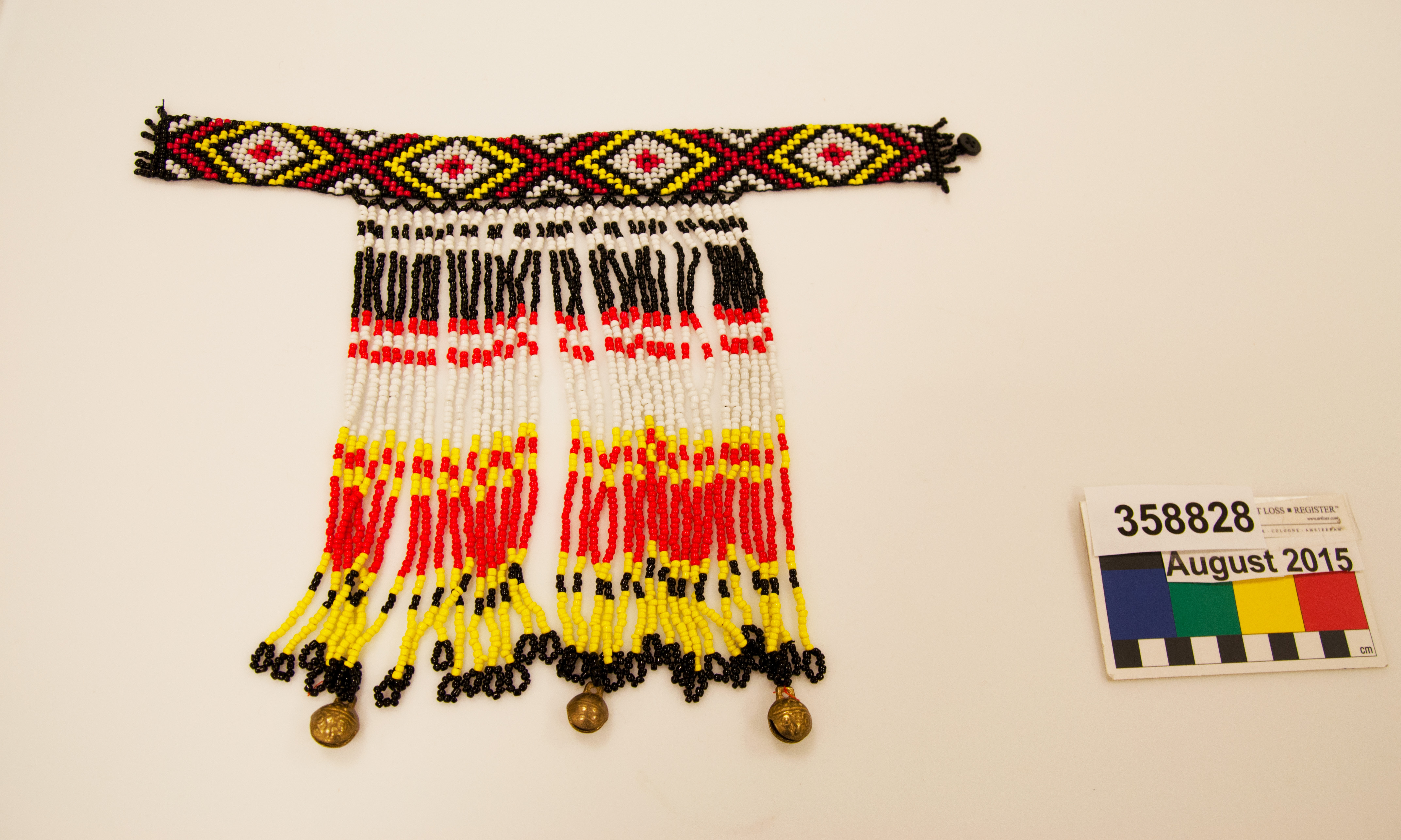 Incoming photograph, overall view  