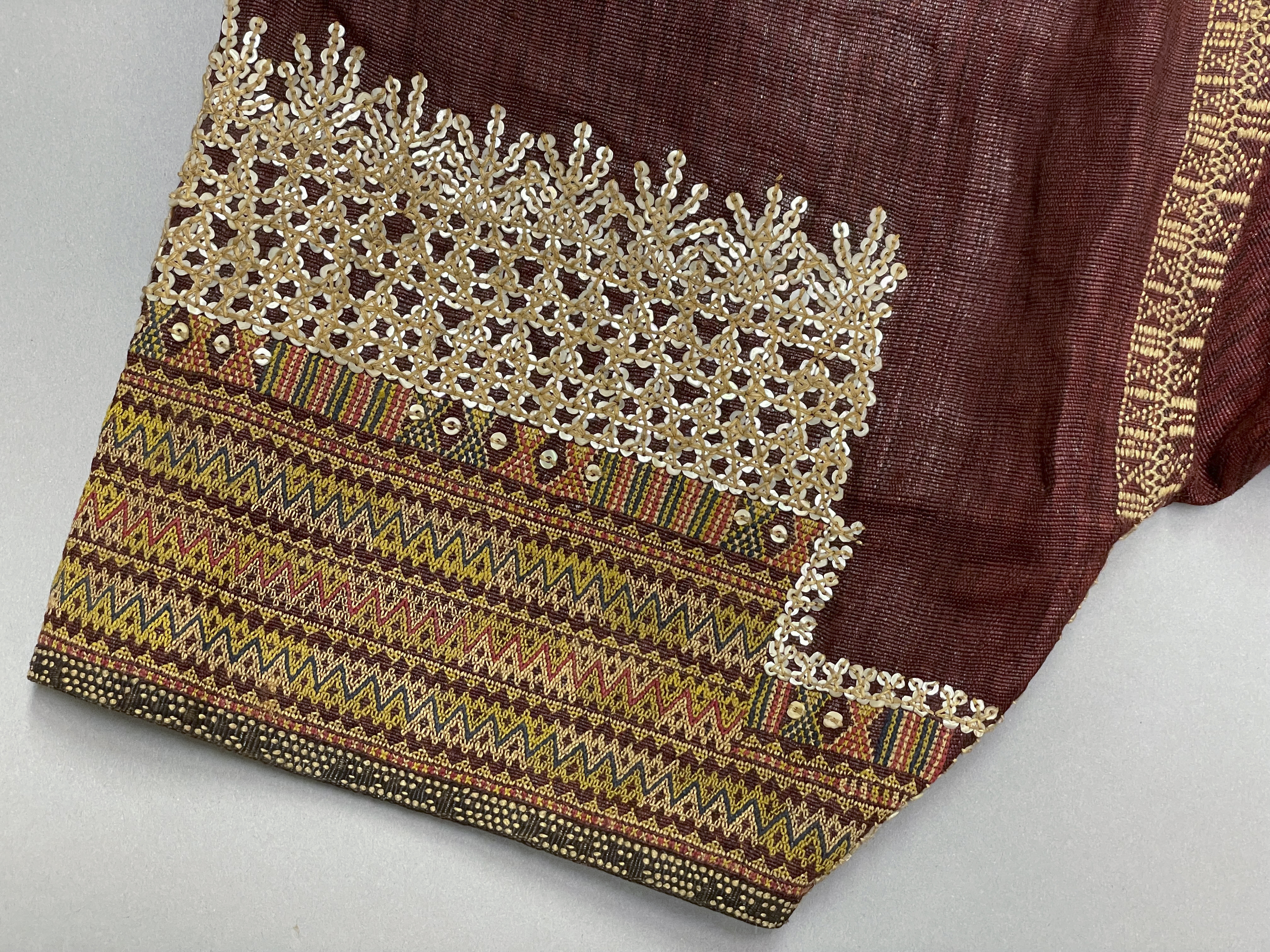 side one detail view 