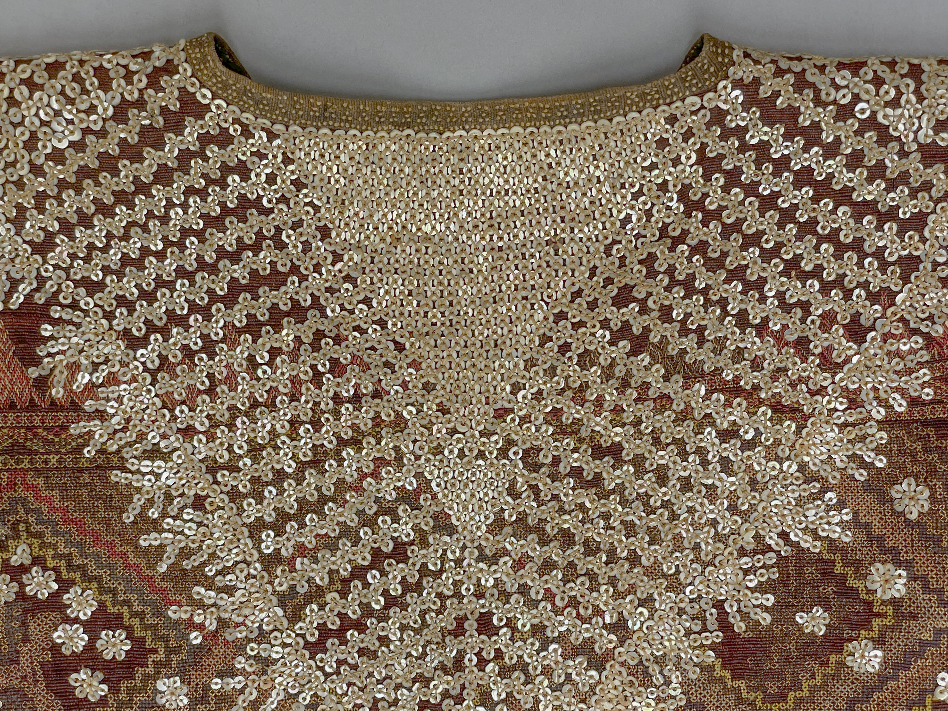 detail view of back collar 