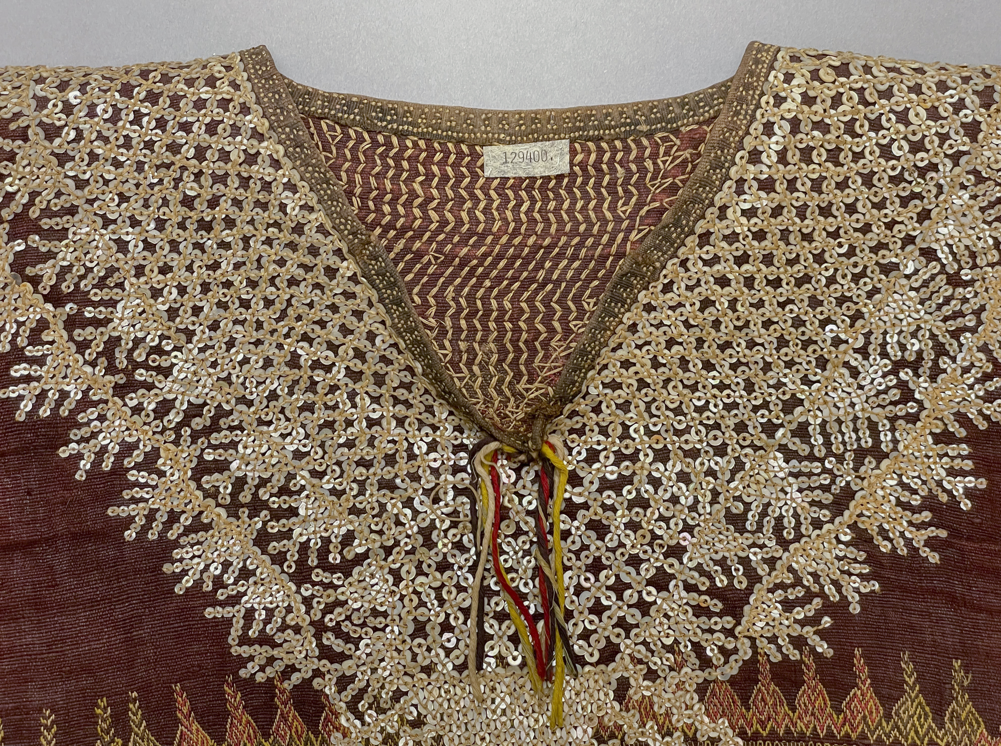 detail view fof front collar 