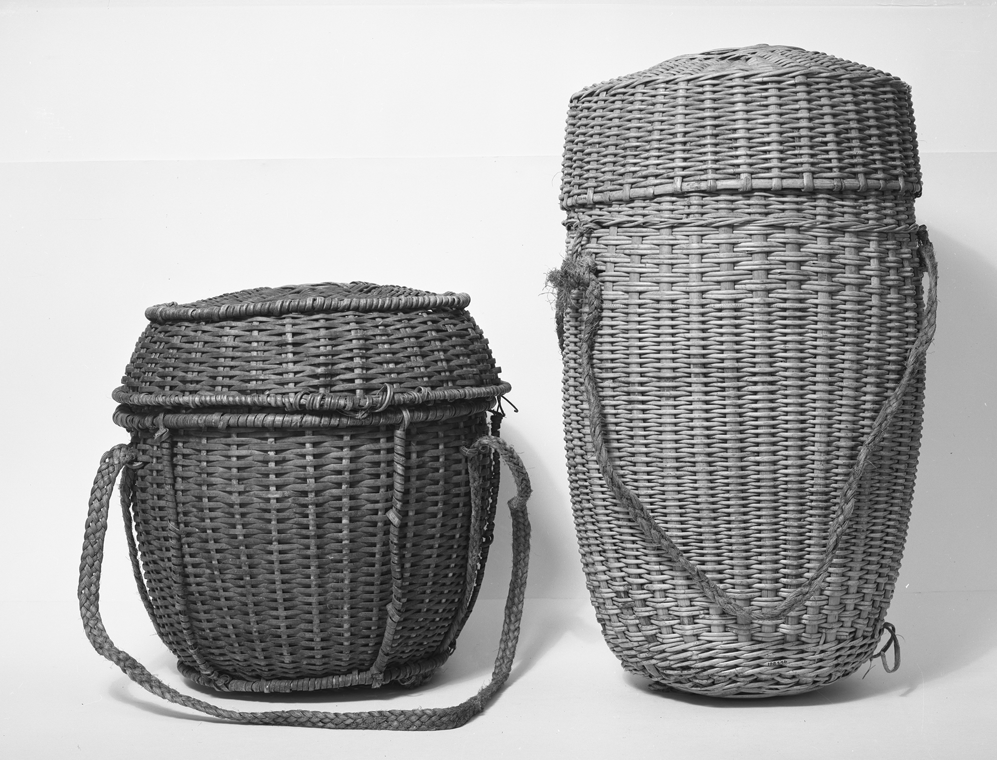 Carrying basket  